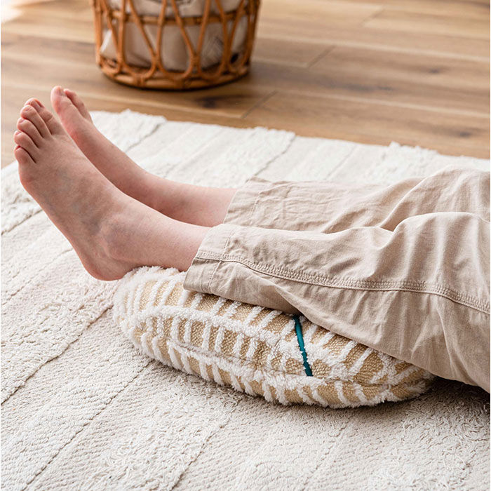 BACKYARD FAMILY「クッション 通販 フットインクッション 足入れクッション 足元クッション フィットクッション」|その他|