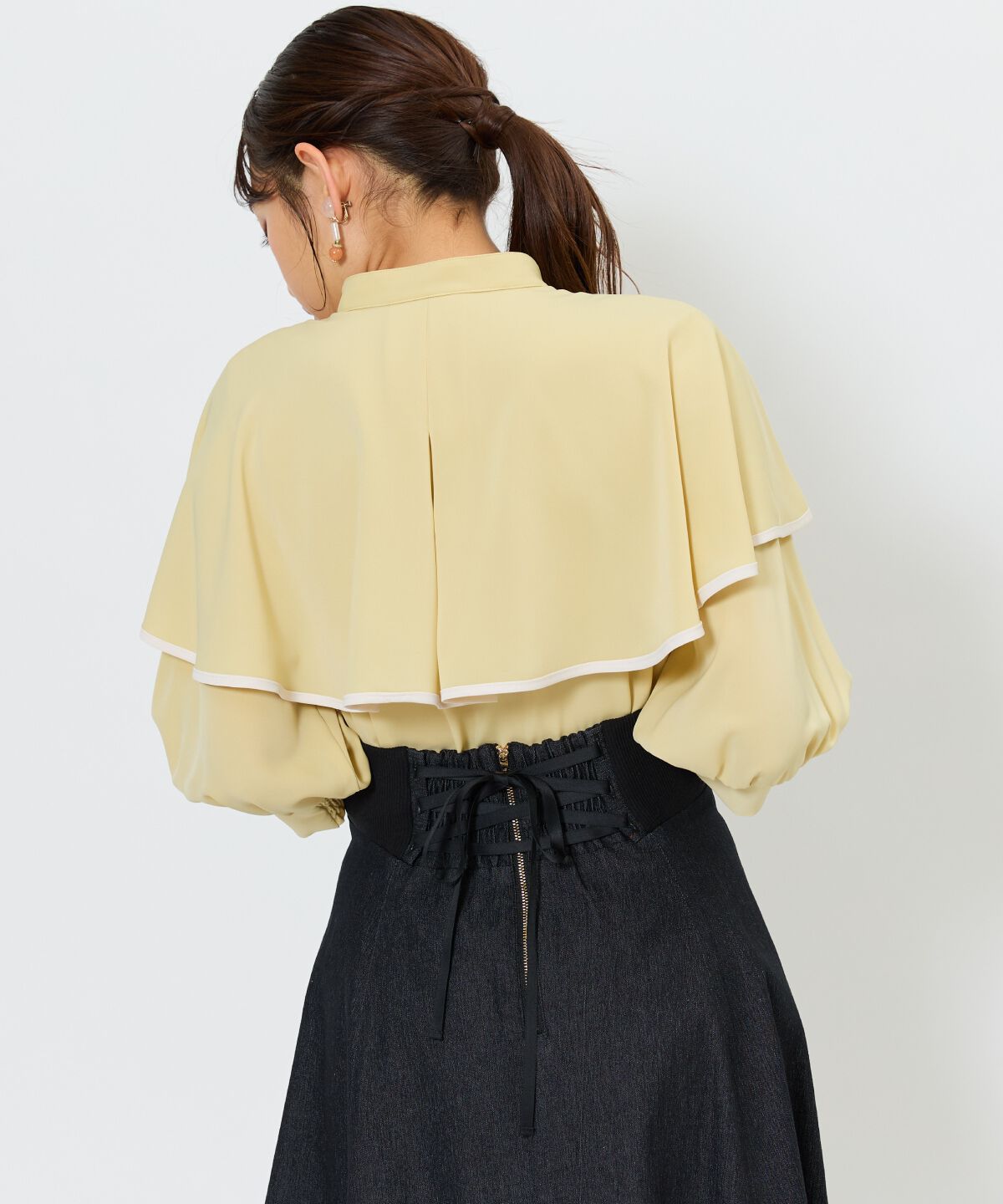 アンドクチュール「パイピングケープブラウス」|シャツ・ブラウス|