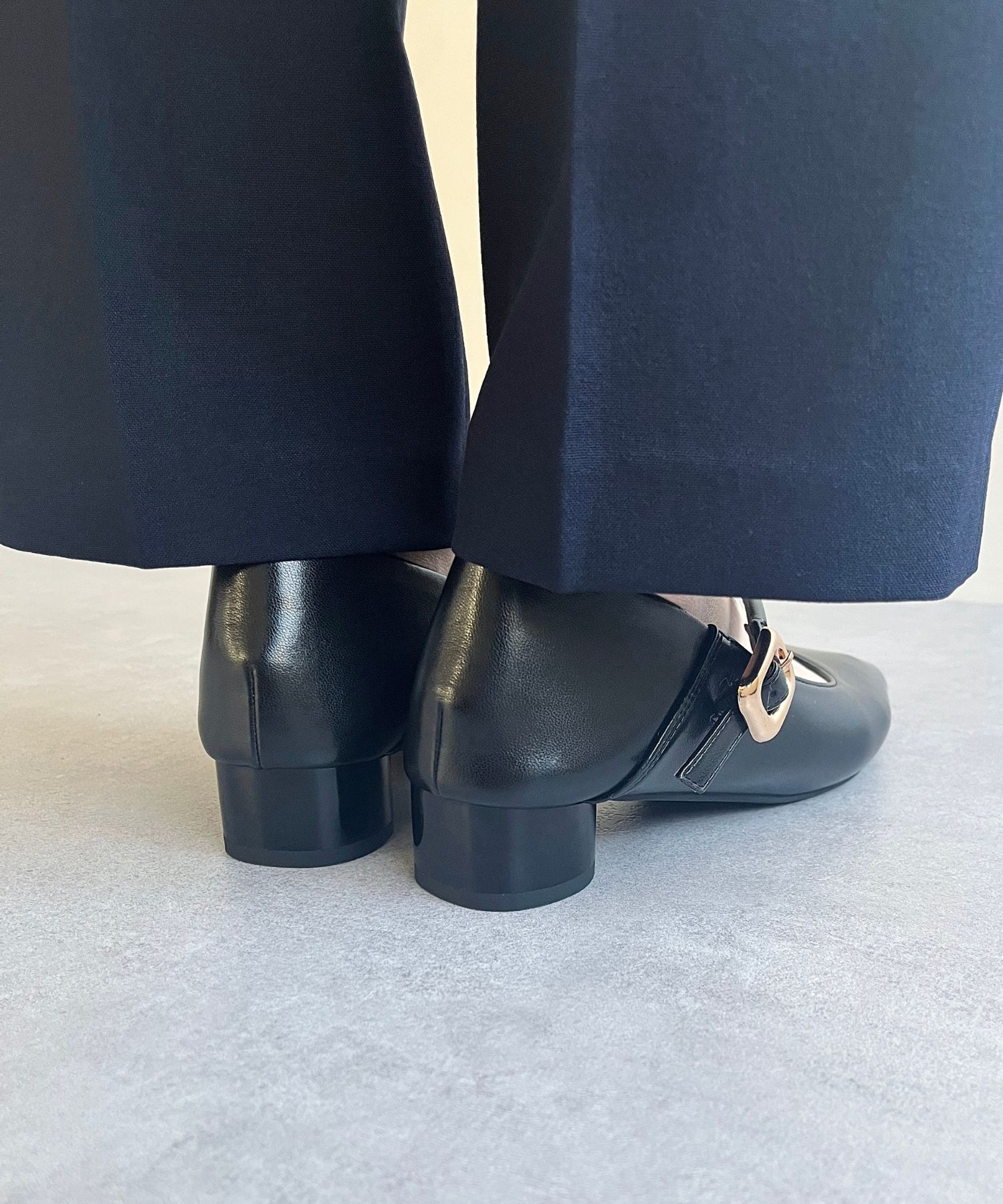 WA Oriental TRaffic「●隠しゴム付き●ポインテッドトゥ ストラップバブーシュ /42304 厚手クッション ヒール3cm 柔らかい」|パンプス|