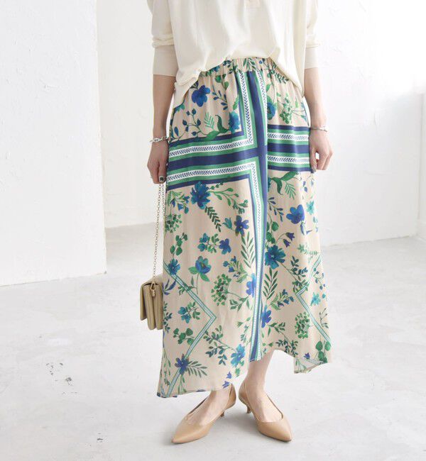 quaranciel「quaranciel: SPRINTEX フラワーパネル柄 スカーフ フレア スカート」|スカート|ベージュ