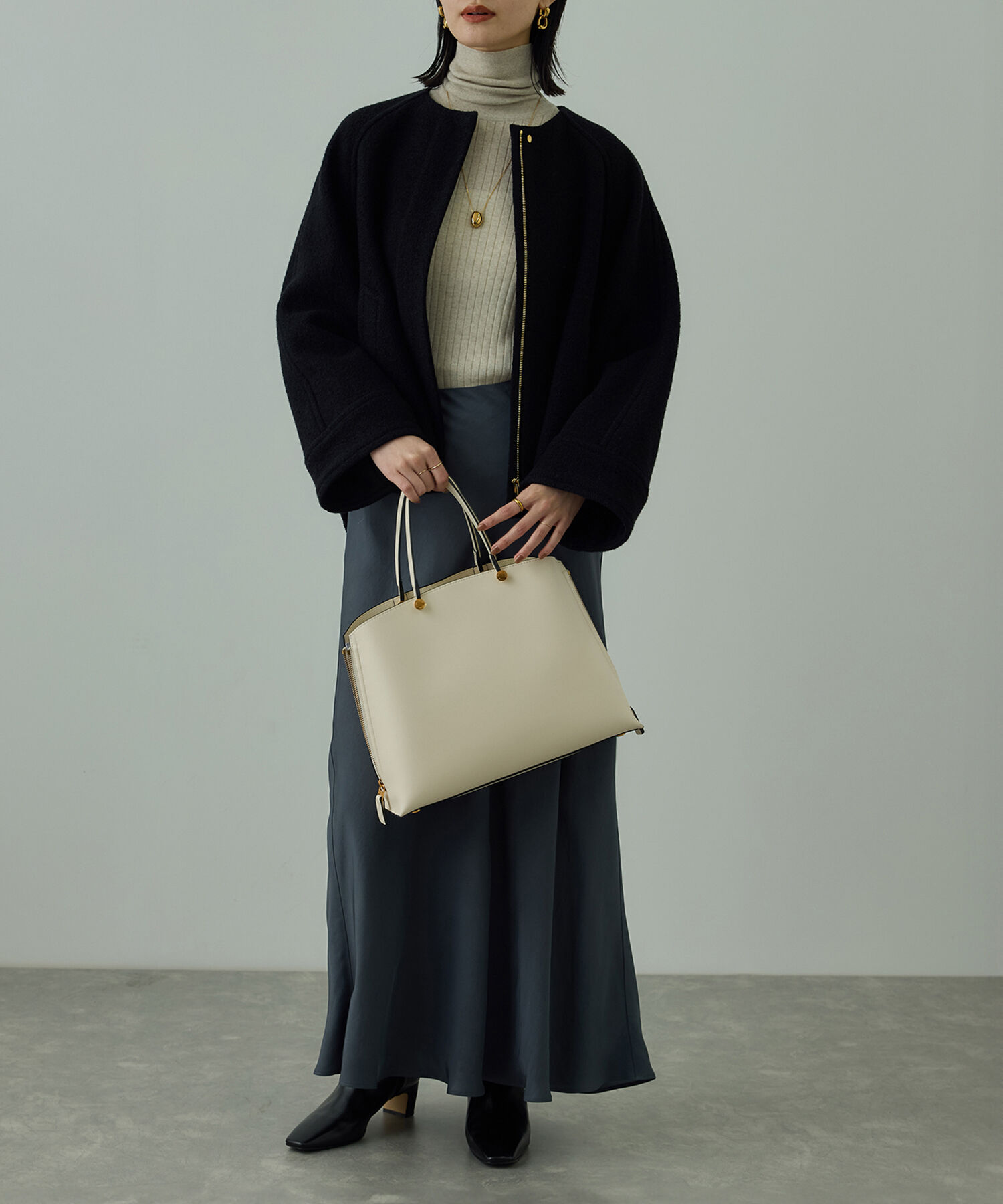 ROPE「【E'POR】Y BAG Medium【軽量】【25AW】」|ショルダー・メッセンジャー|