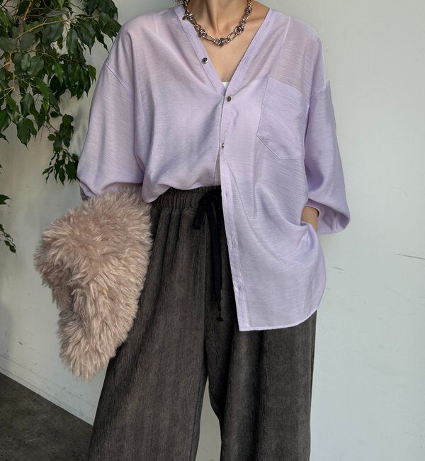  「【新色追加】GOLDボタンVVシャツ」|シャツ・ブラウス|