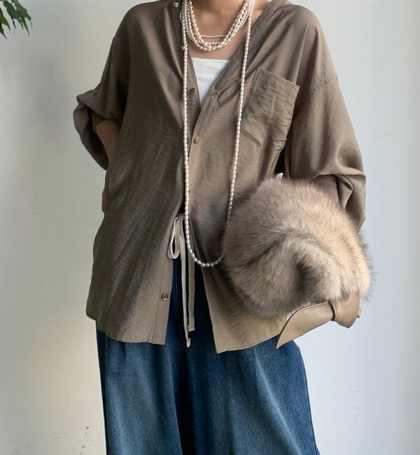  「【新色追加】GOLDボタンVVシャツ」|シャツ・ブラウス|