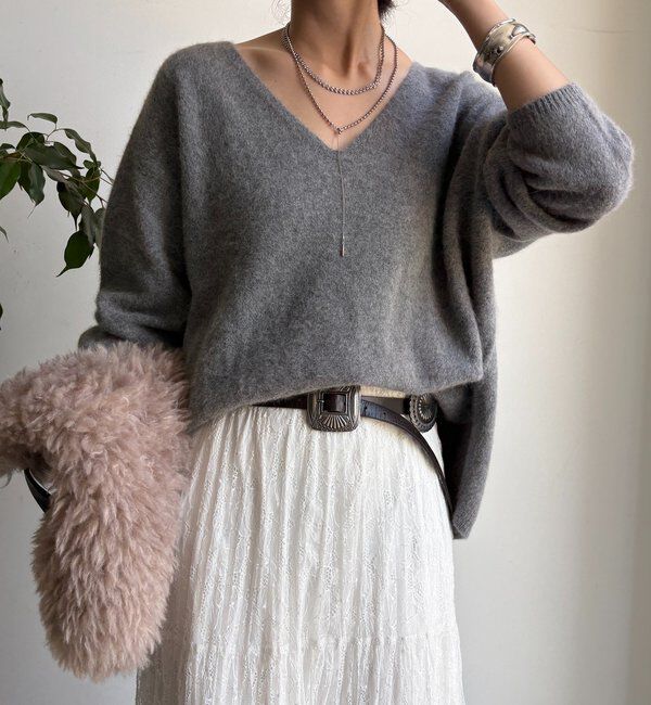  「ファーウール深Vプルオーバー」|ニット・セーター|