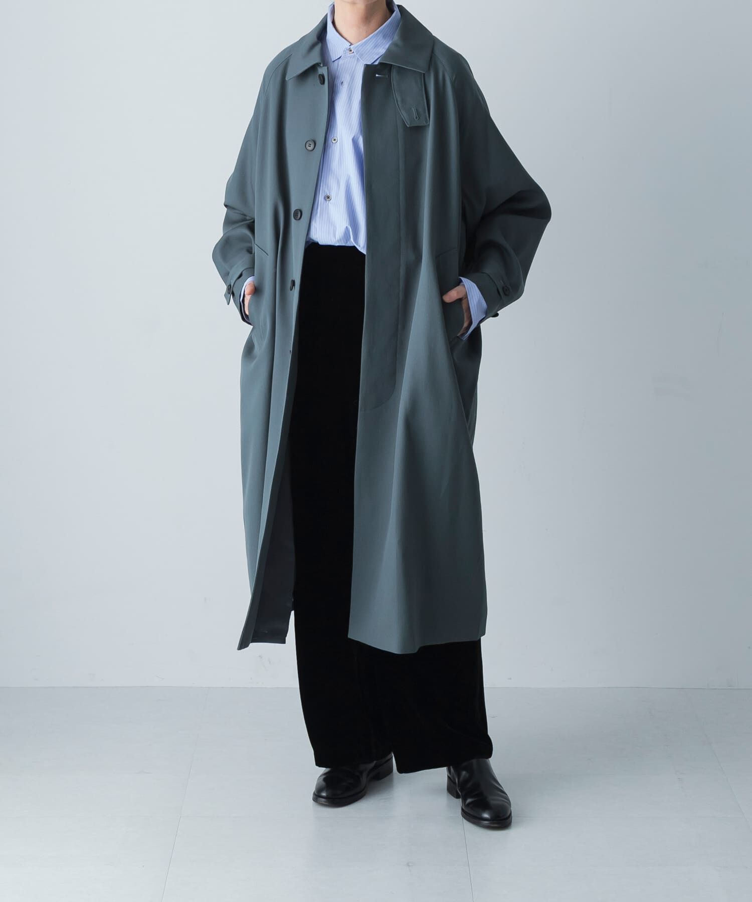 かぐれ「ウーステッドウールコート」|ノーカラーコート|