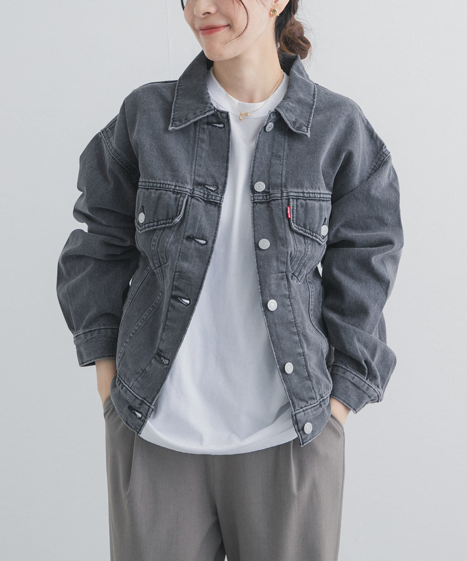 URBAN RESEARCH DOORS「LEVI&rsquo;S　90S トラッカー」|デニムジャケット|ブラック