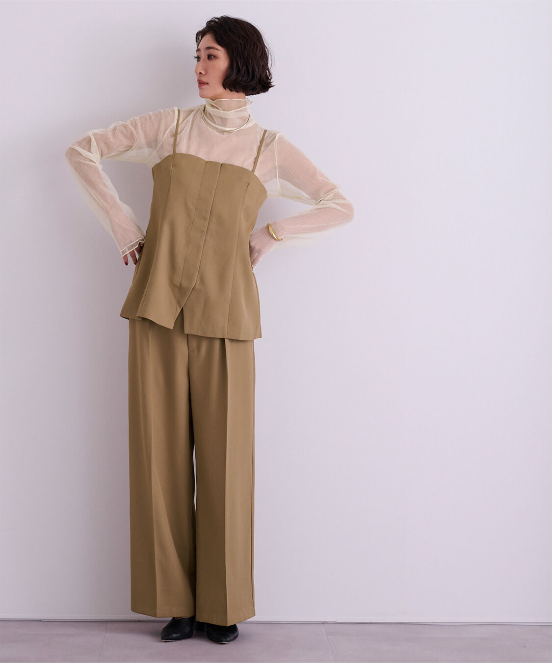 ur's「ウエストシェイプキャミソールビスチェ」|キャミソール|