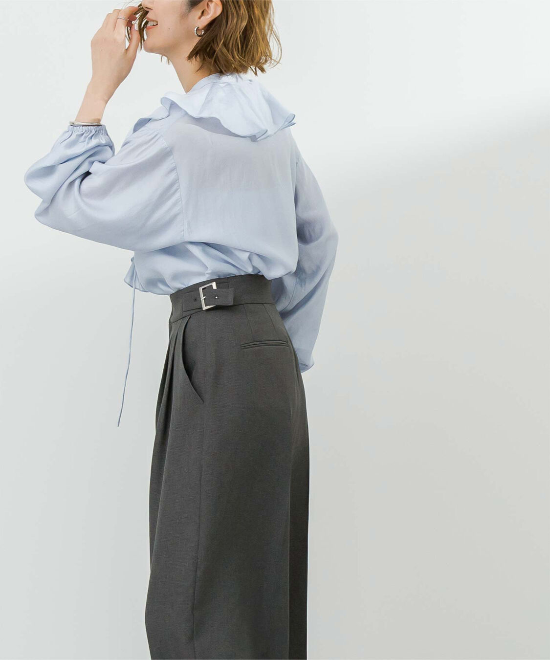 ur's「リネンライクサイドベルトデザインタックワイドパンツ」|スラックス|