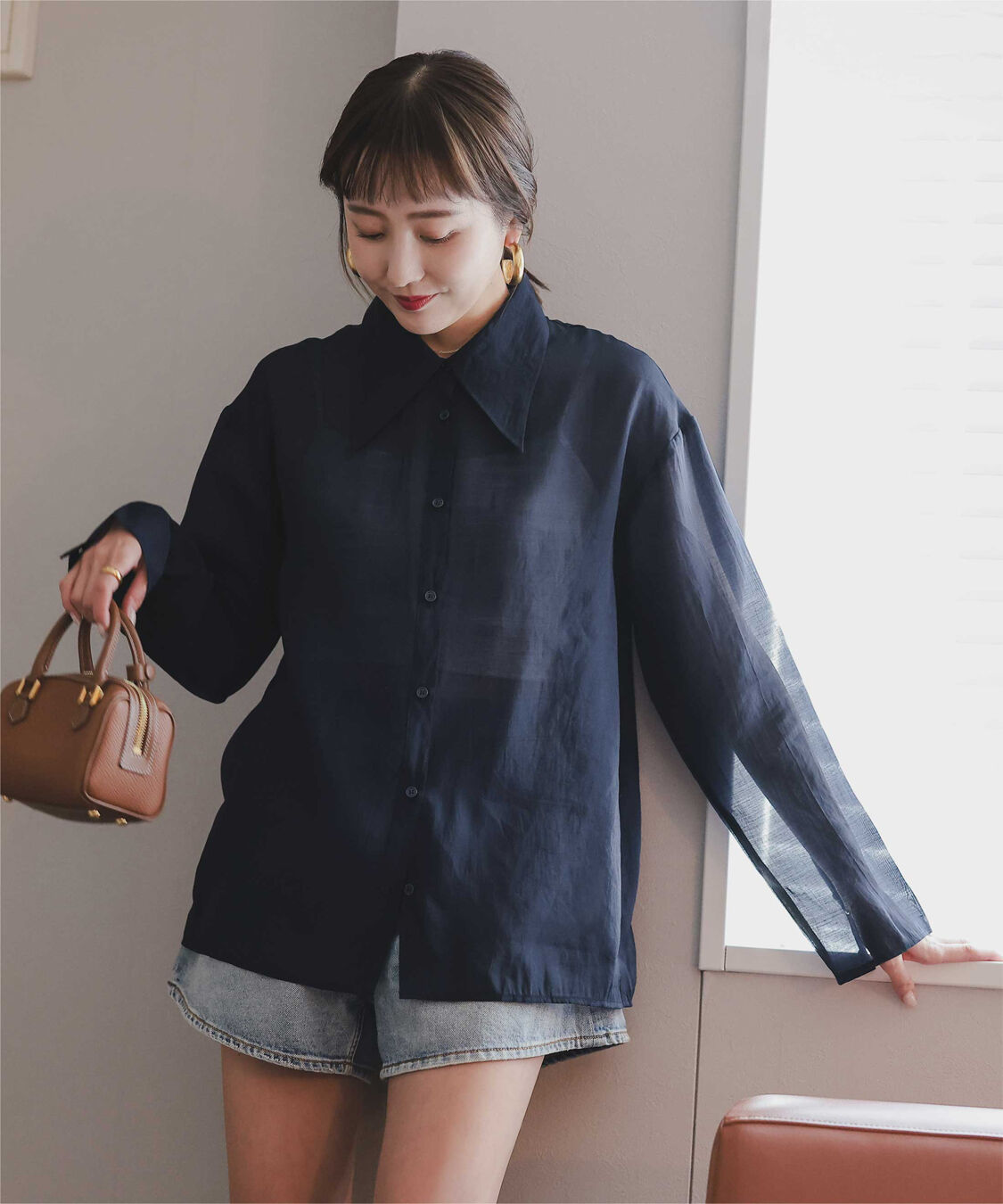 titivate「【さやかさんS/Sコラボ】デザイン襟シアーシャツ」|シャツ・ブラウス|ネイビー