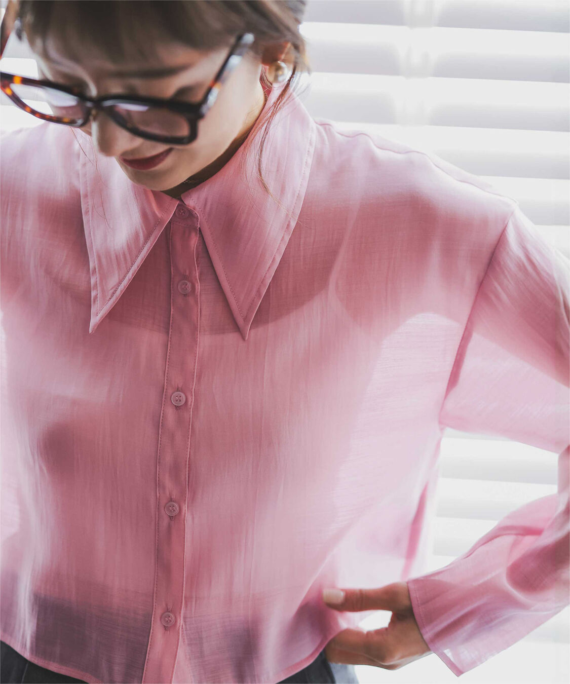 titivate「【さやかさんS/Sコラボ】デザイン襟シアーシャツ」|シャツ・ブラウス|