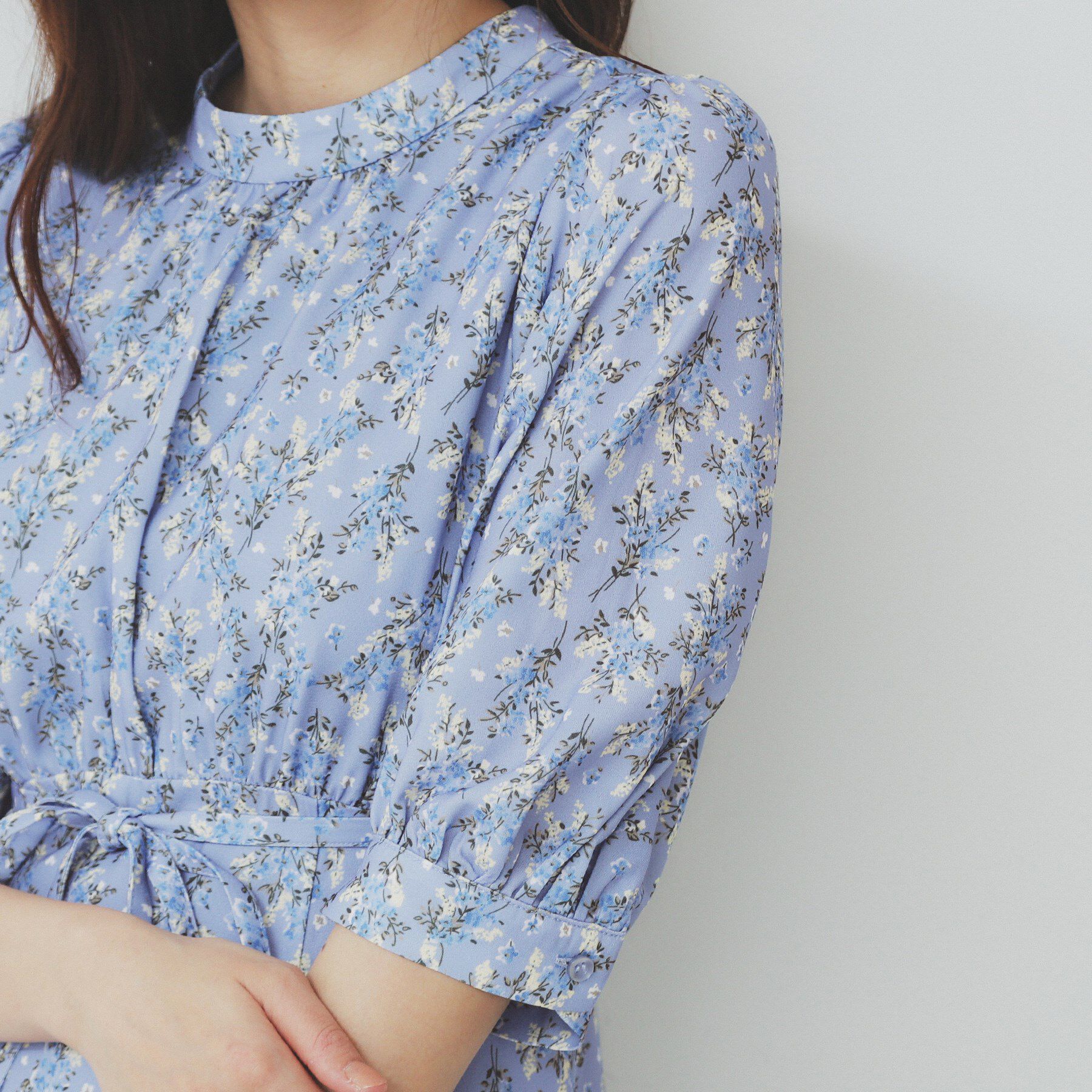 index「スタンドネック小花柄ワンピース【洗濯機洗い可/イージーアイロン】」|ワンピース|