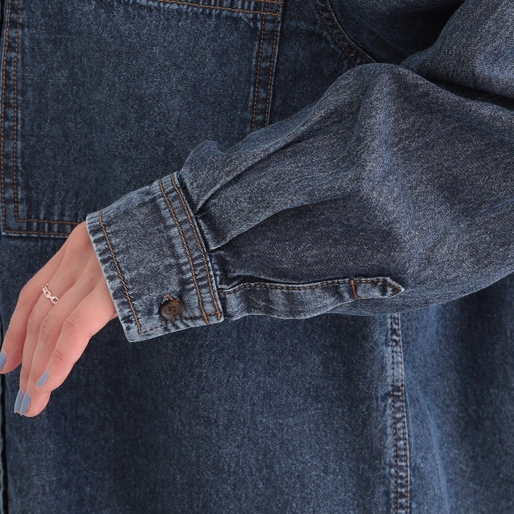 SHOO･LA･RUE「【洗濯機可/体型カバー】こなれ感をプラスする ライトオンスデニムシャツ」|シャツ・ブラウス|