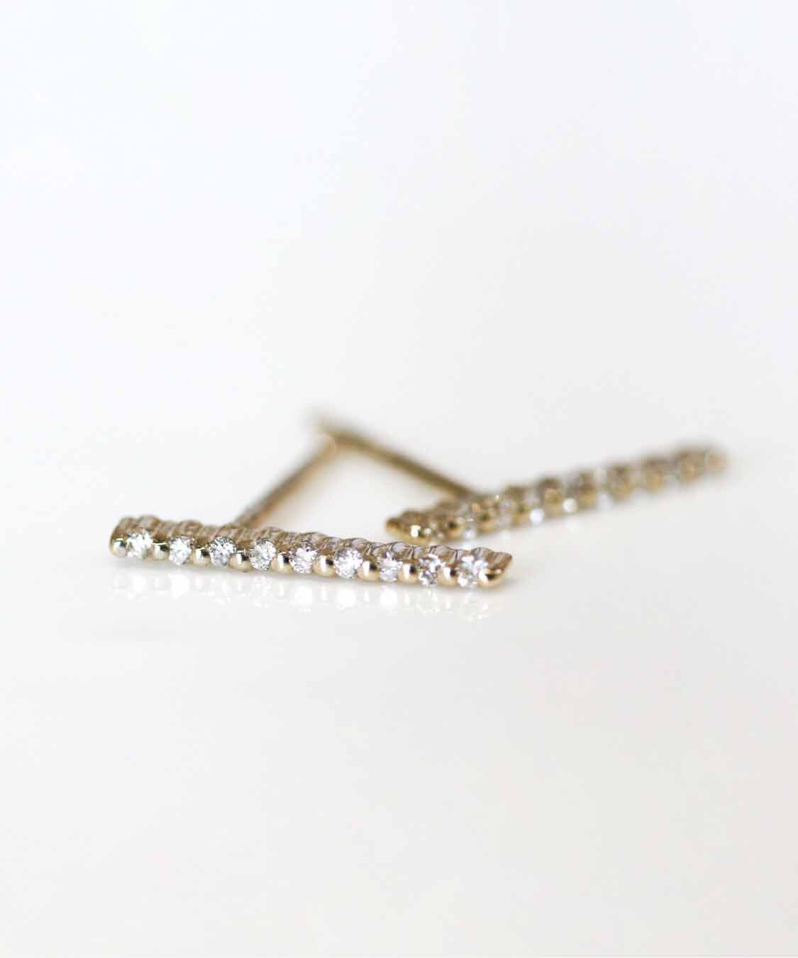  「ダイヤモンド ライン ピアス | K10YG〈世界最小〉」|ピアス|