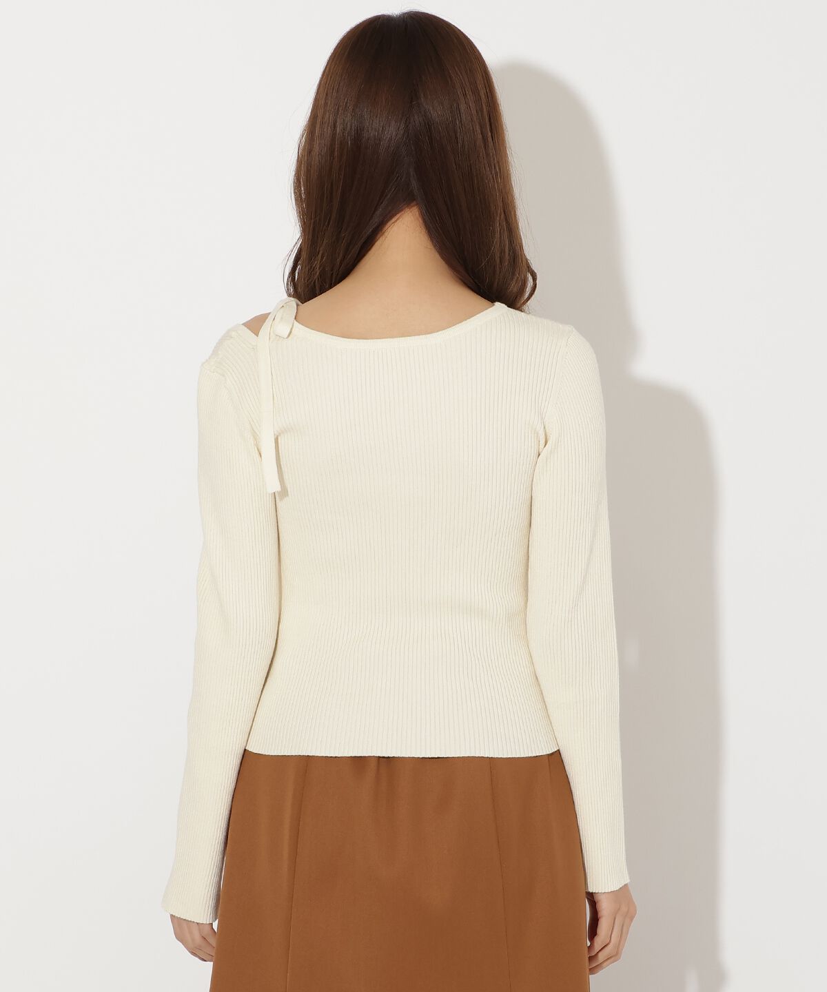 アンドクチュール「アシメリボンスリットプルオーバー」|ニット・セーター|