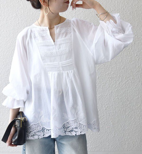 SHIPS any「SHIPS any:〈手洗い可能〉コットン レース ヘム キーネック ギャザー ブラウス」|シャツ・ブラウス|