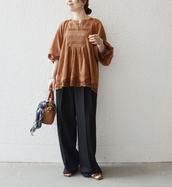 SHIPS any「SHIPS any:〈手洗い可能〉コットン レース ヘム キーネック ギャザー ブラウス」|シャツ・ブラウス|