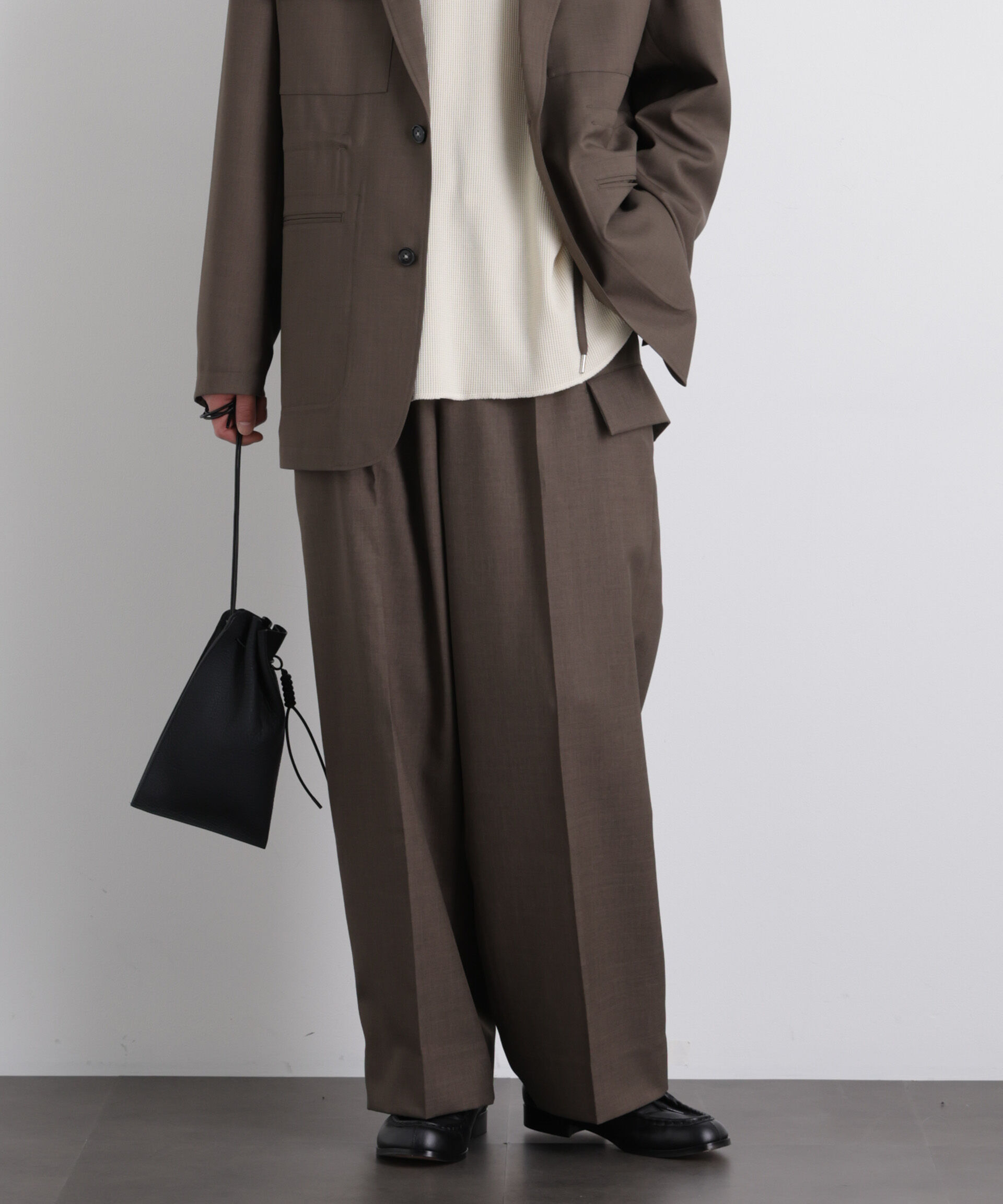 nano･universe「「Gavante」ドライギャバワイドカーゴパンツ」|チノ|カーキ