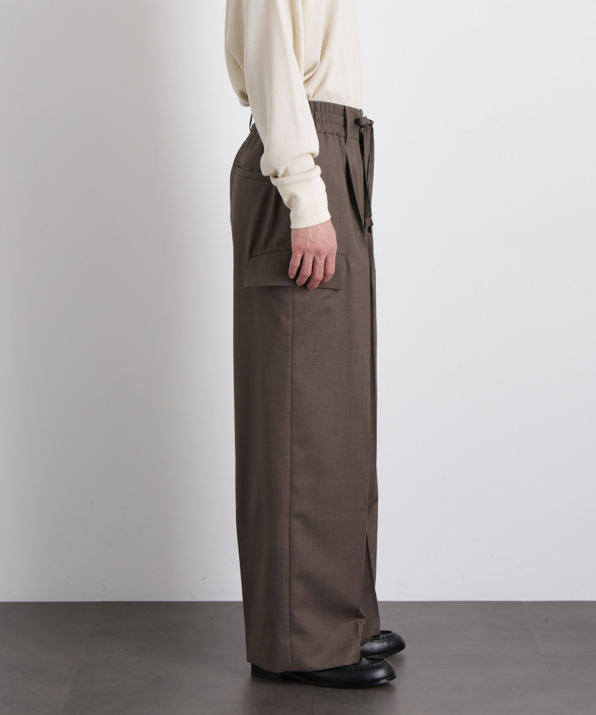 nano･universe「「Gavante」ドライギャバワイドカーゴパンツ」|チノ|