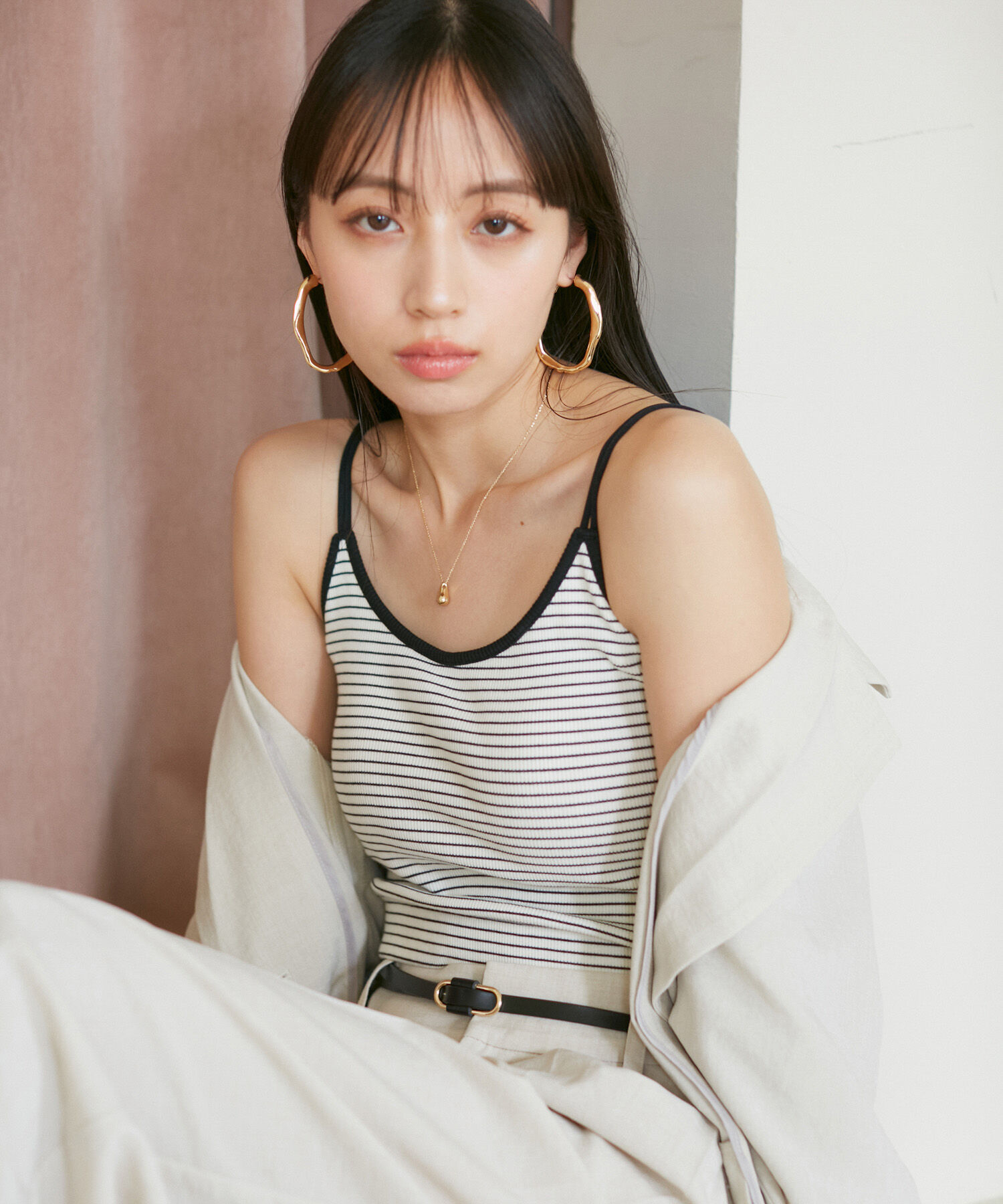 VIS「【洗える】ダブルストラップ短丈カップ付きキャミソール」|キャミソール|