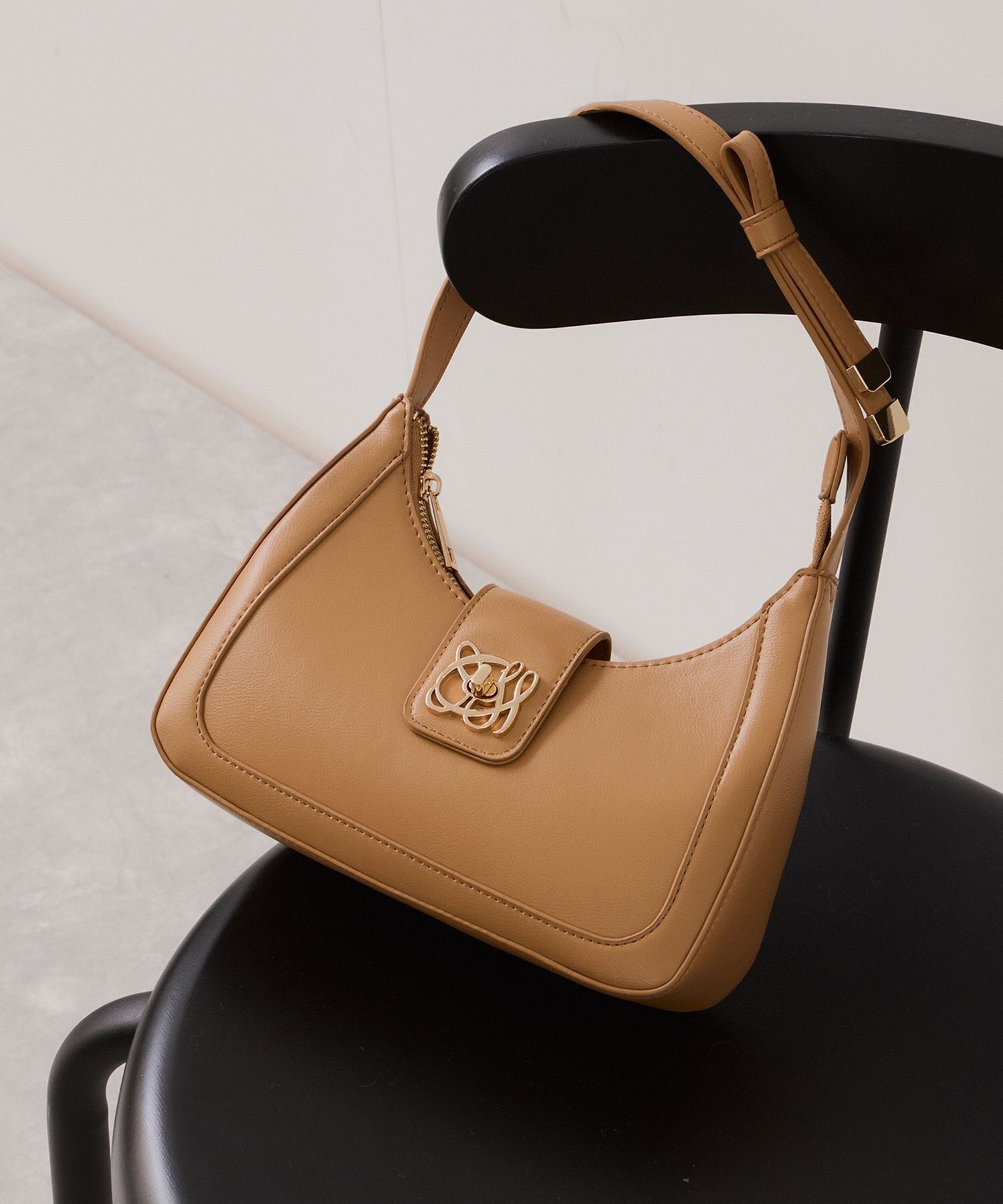 VIS「【180℃美人見え】ハンドルリボンワンショルダーバッグ」|ショルダー・メッセンジャー|キャメル(25)