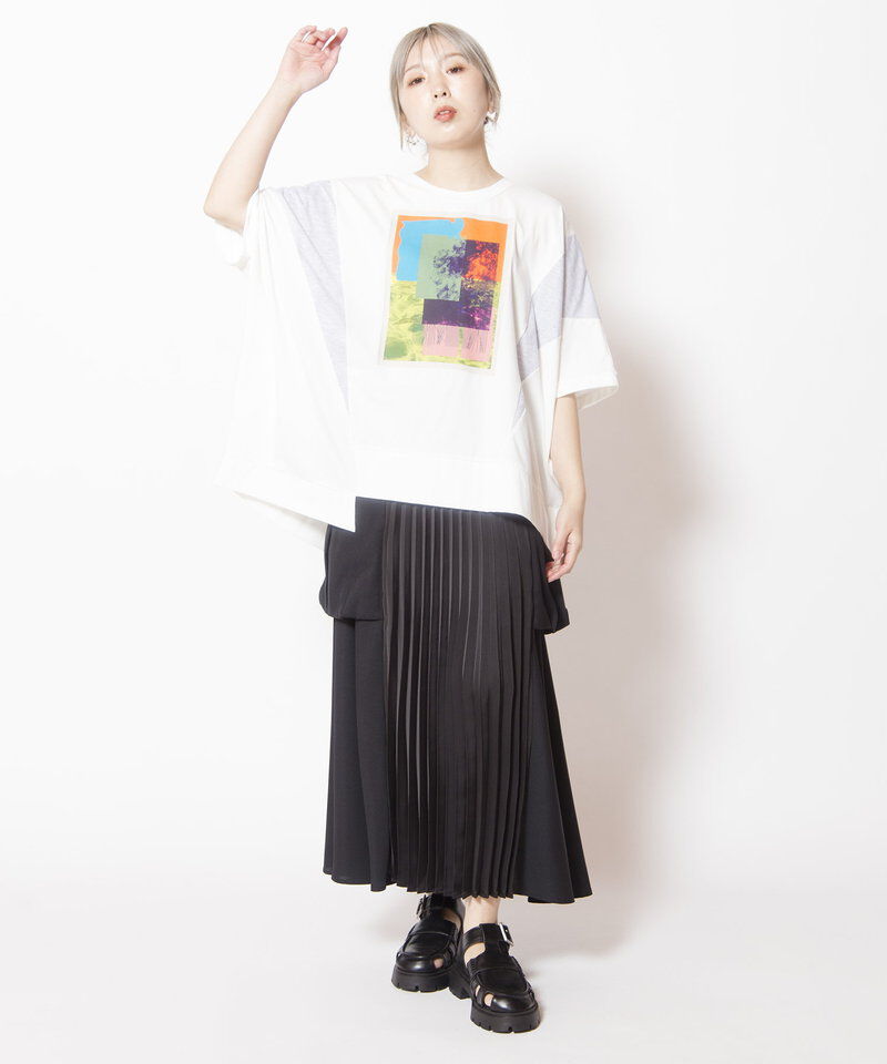  「アシンメトリーグラフィックTシャツ」|Tシャツ・カットソー|