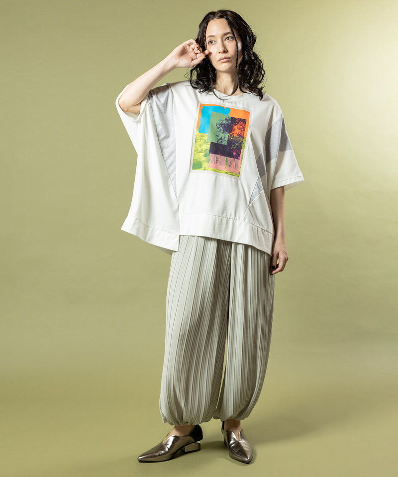  「アシンメトリーグラフィックTシャツ」|Tシャツ・カットソー|