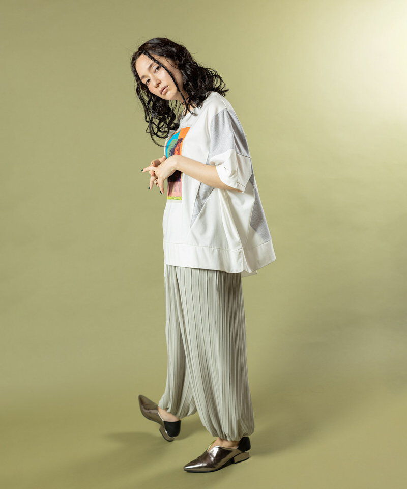  「アシンメトリーグラフィックTシャツ」|Tシャツ・カットソー|