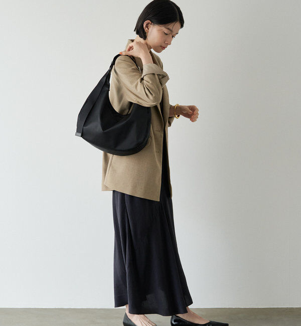  「クラウズナイロンラウンドビッグショルダーバッグ」|ショルダー・メッセンジャー|