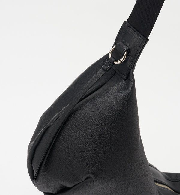  「ソフトレザーバナナボディバッグ」|ショルダー・メッセンジャー|