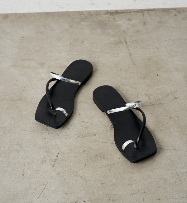  「【GALENA/ガレナ】メタルラインフラットサンダル」|サンダル|シルバー