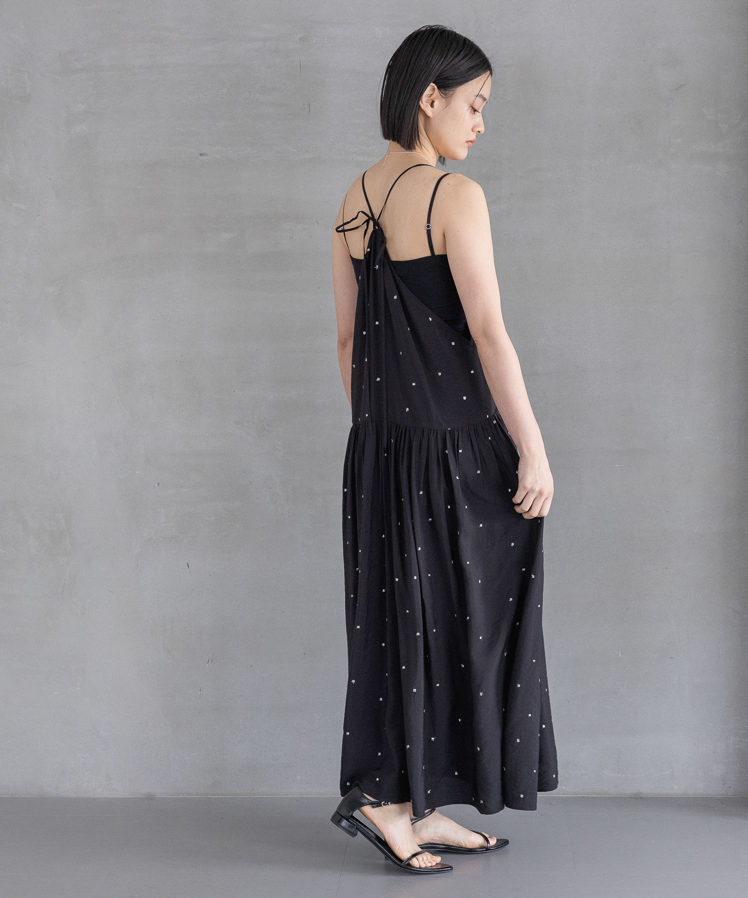 A part by 「ドットシシュウキャミワンピース」|ワンピース|