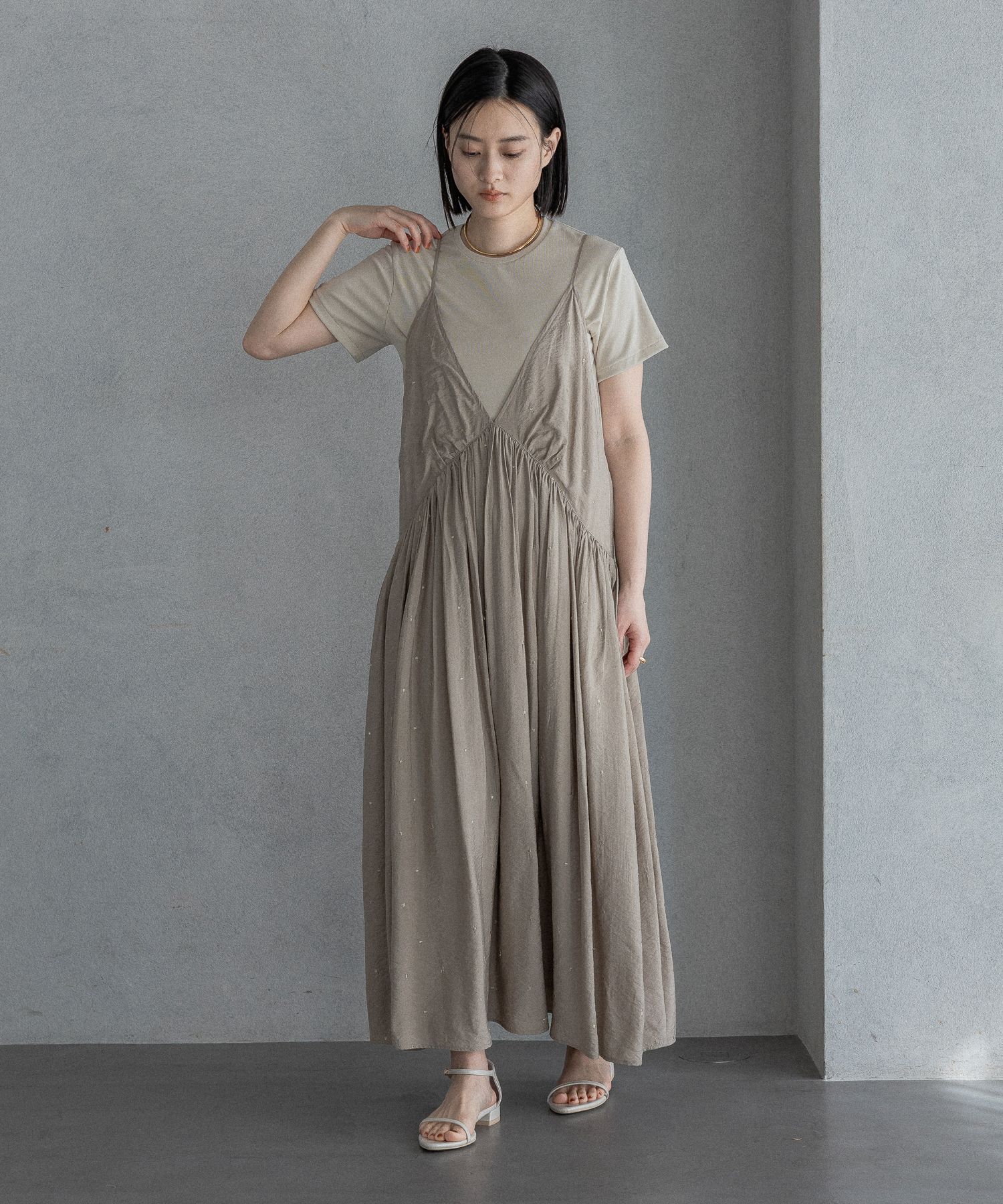 A part by 「ドットシシュウキャミワンピース」|ワンピース|ベージュ