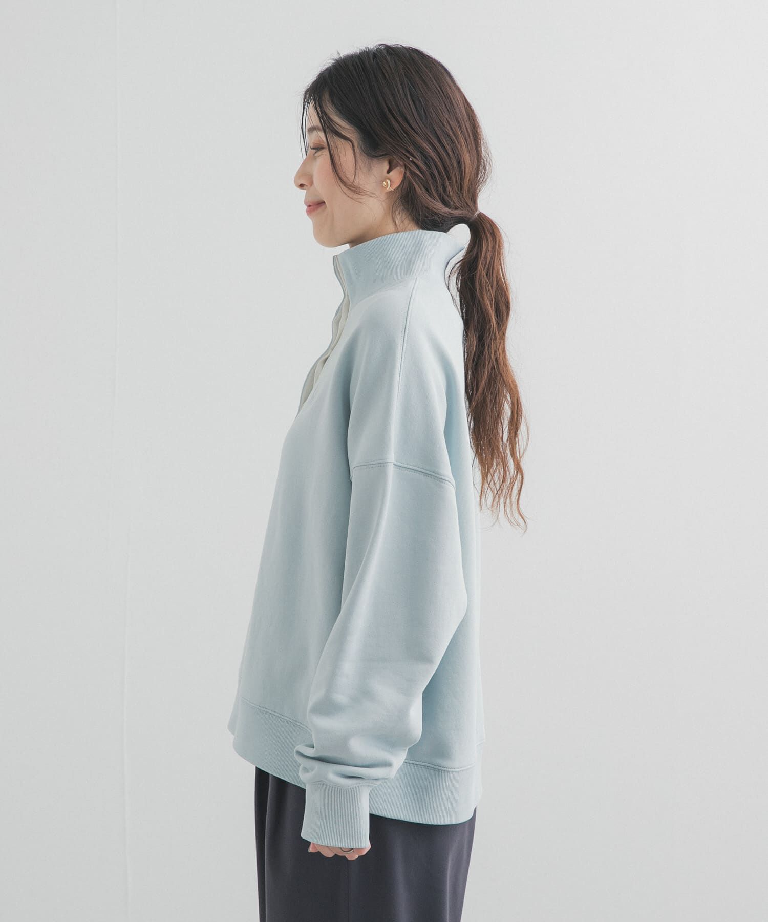 URBAN RESEARCH DOORS「刺繍スタンドカラースウェット」|スウェット・ジャージ|