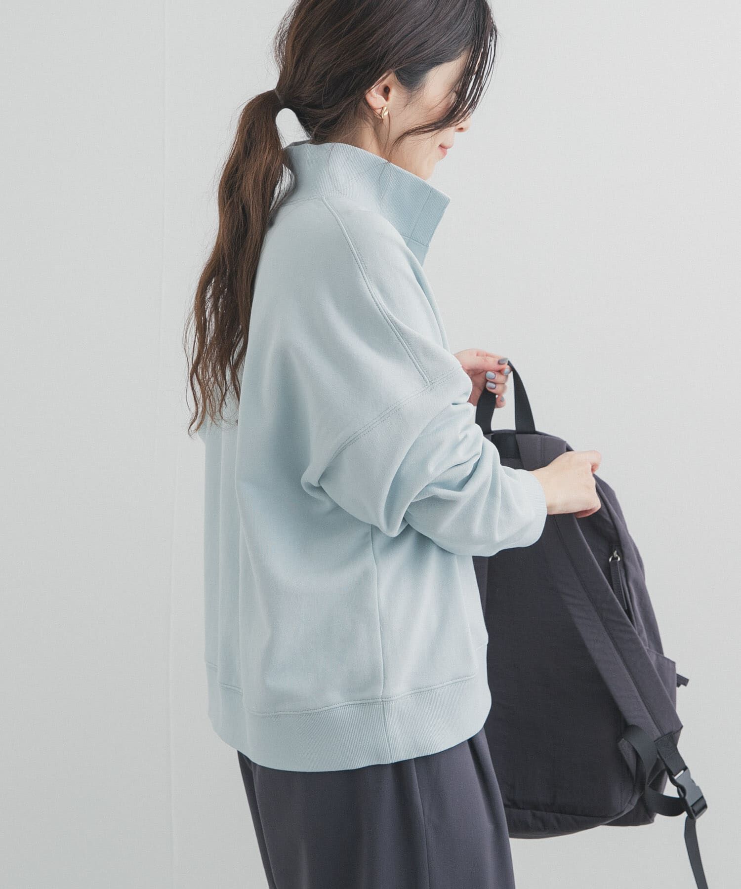 URBAN RESEARCH DOORS「刺繍スタンドカラースウェット」|スウェット・ジャージ|