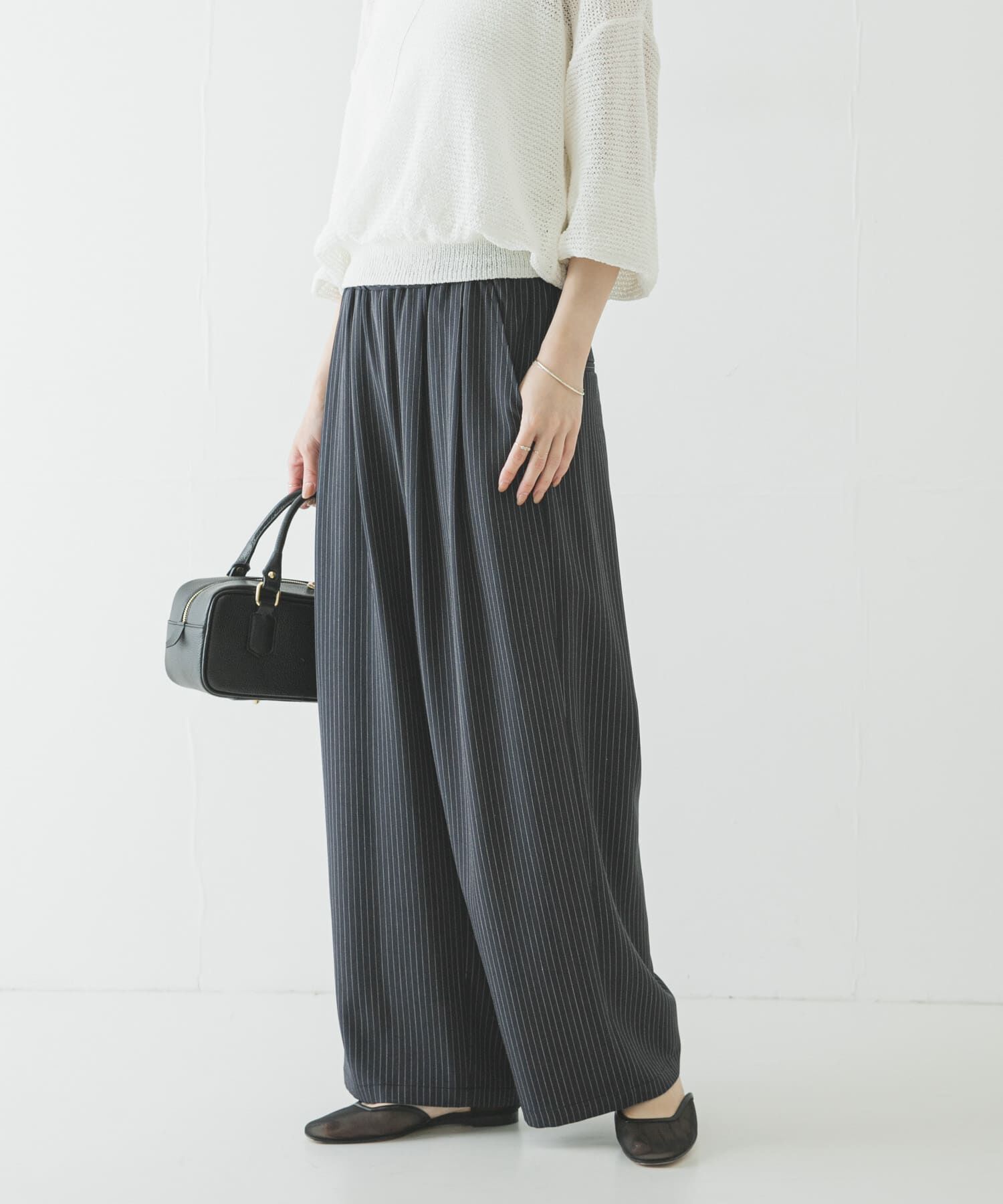 URBAN RESEARCH「『3サイズ展開』『イージーケア』タックギャザーストレートパンツ」|その他|