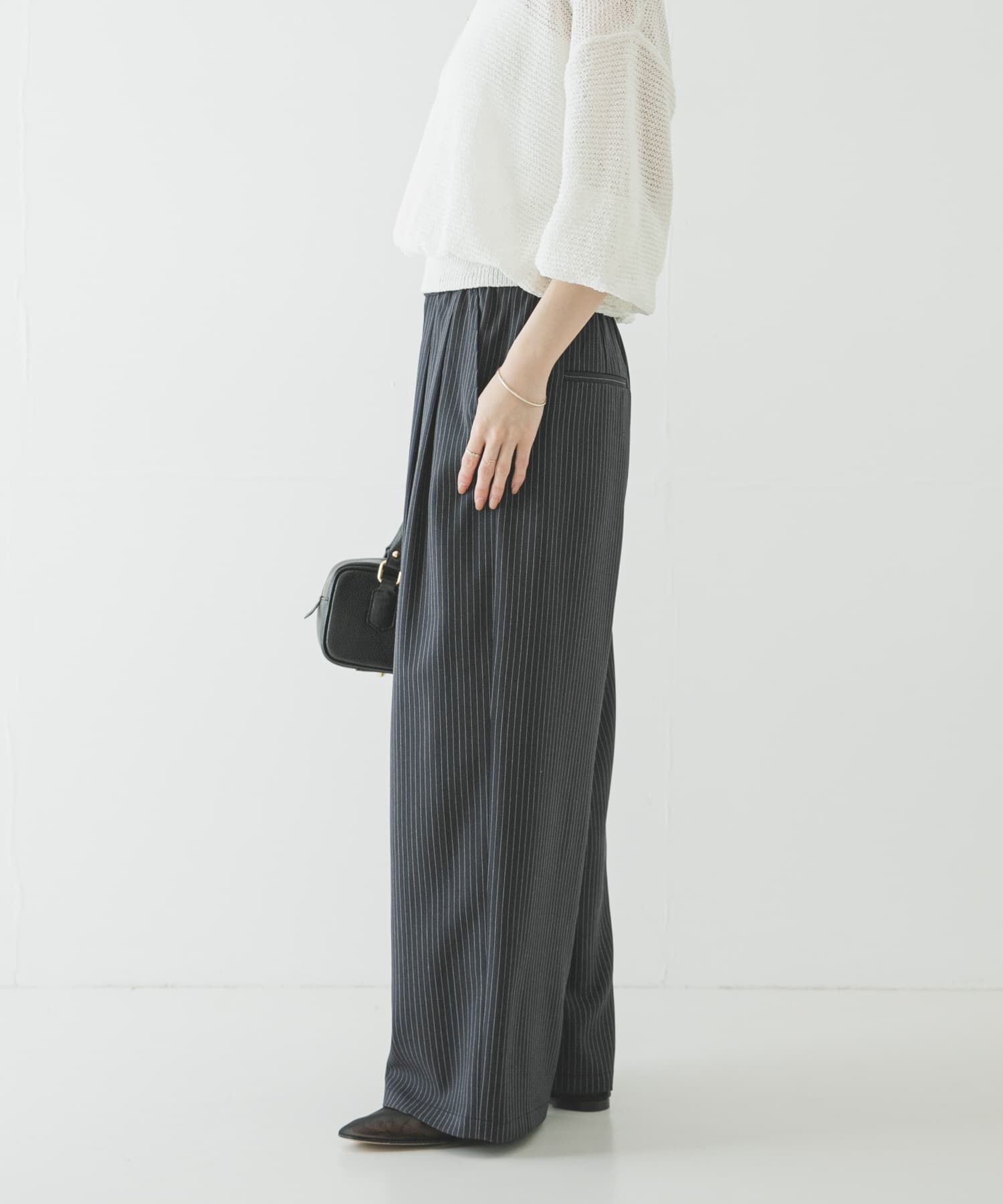 URBAN RESEARCH「『3サイズ展開』『イージーケア』タックギャザーストレートパンツ」|その他|