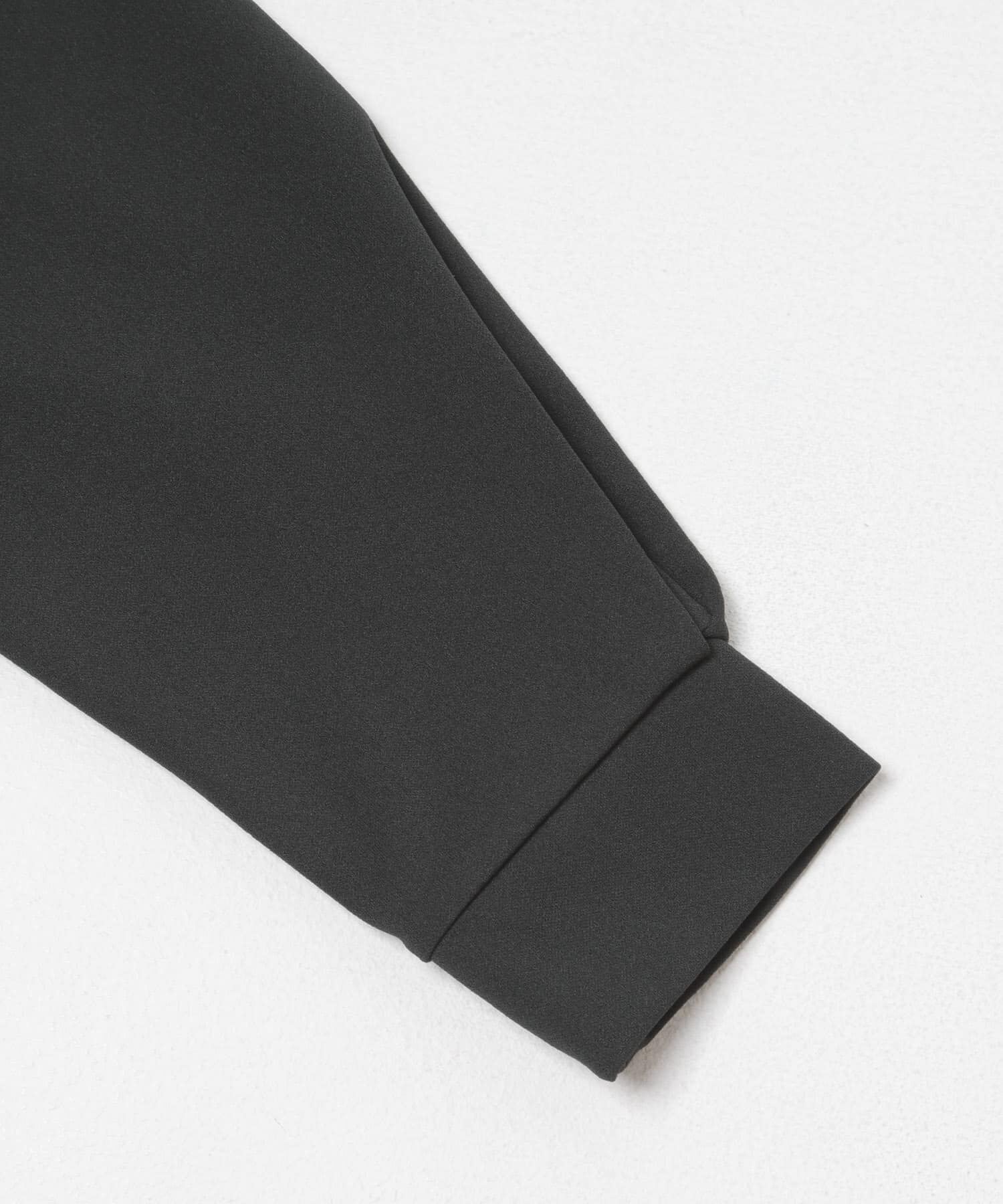 URBAN RESEARCH DOORS「『UR TECH』スリットネックプルオーバー」|シャツ・ブラウス|