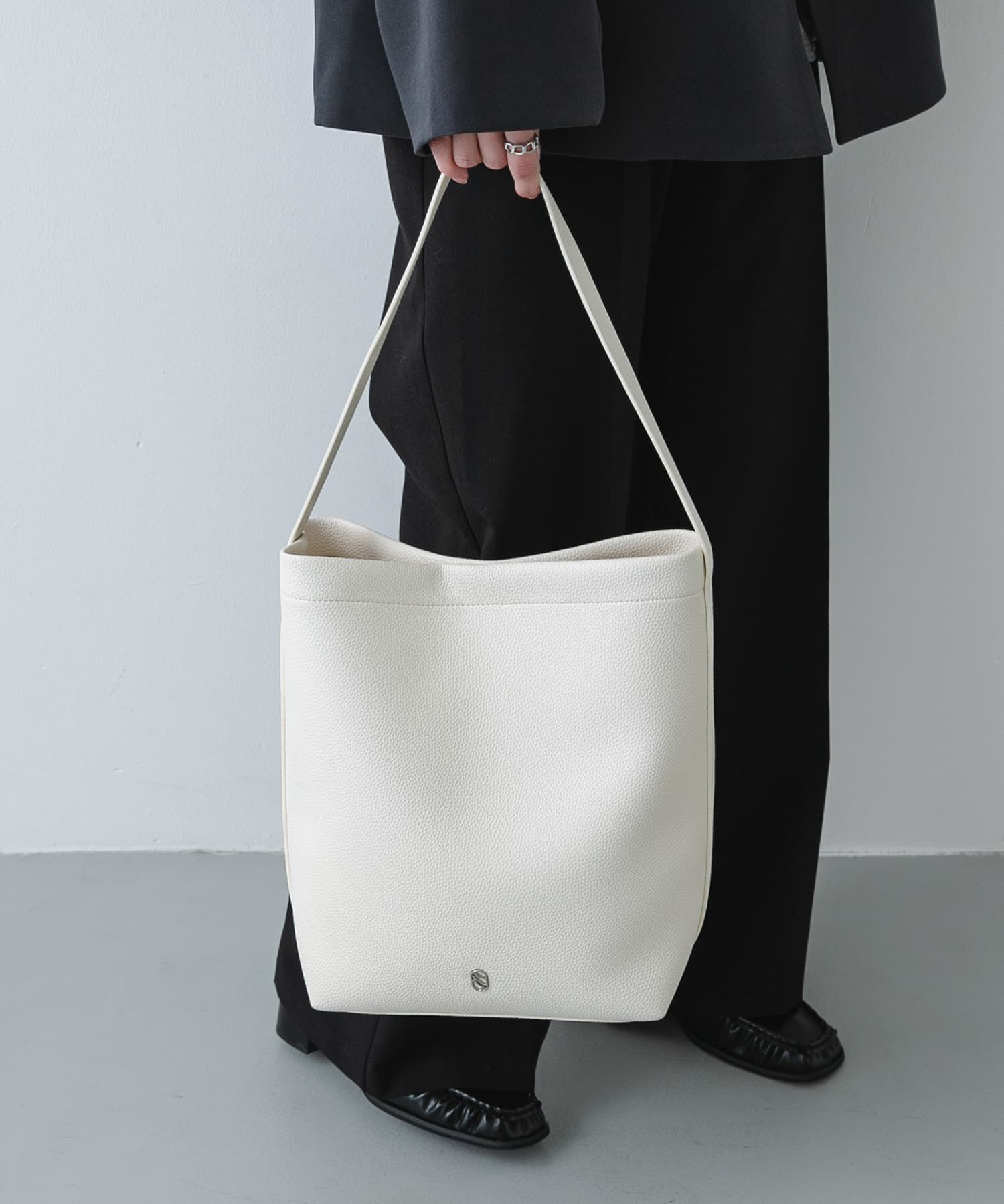 SENSE OF PLACE by URBAN RESEARCH「バケツバッグ」|ショルダー・メッセンジャー|アイボリー