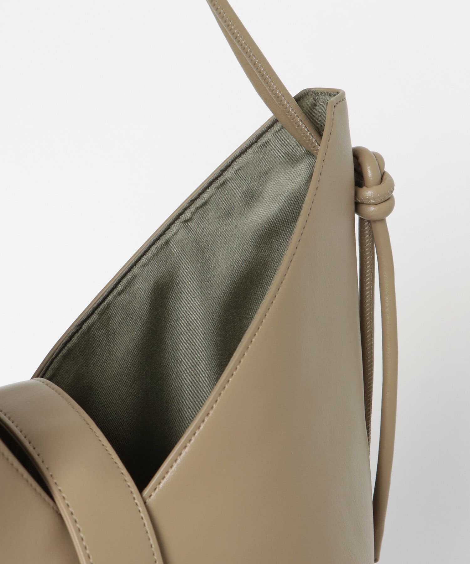 SENSE OF PLACE by URBAN RESEARCH「サイドコードミドルバッグ」|ショルダー・メッセンジャー|