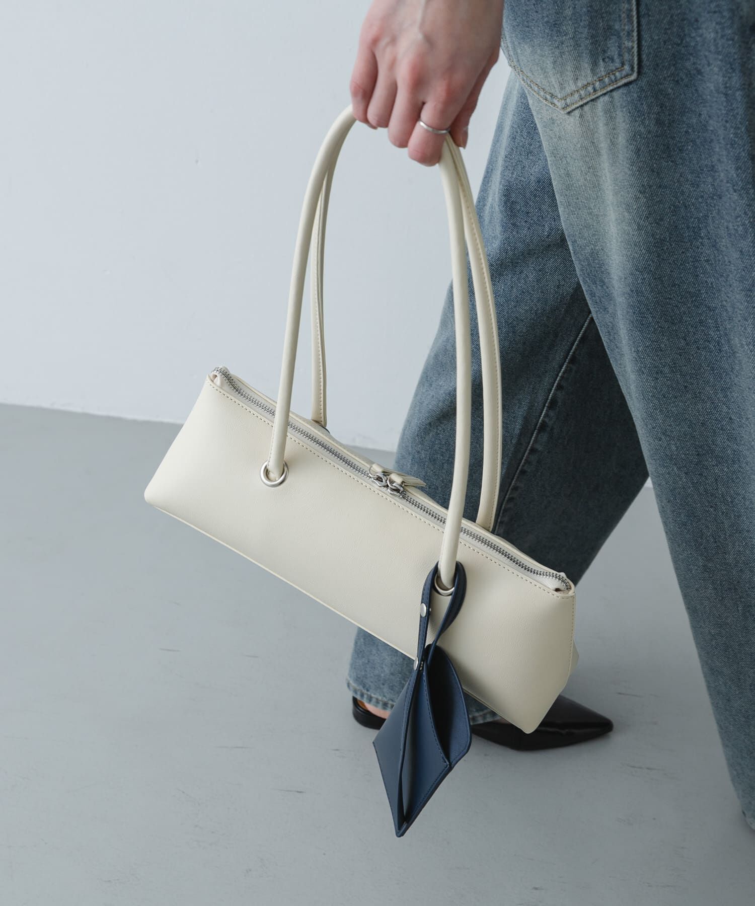 SENSE OF PLACE by URBAN RESEARCH「マルチケースツキワイドショルダーバッグ」|ショルダー・メッセンジャー|