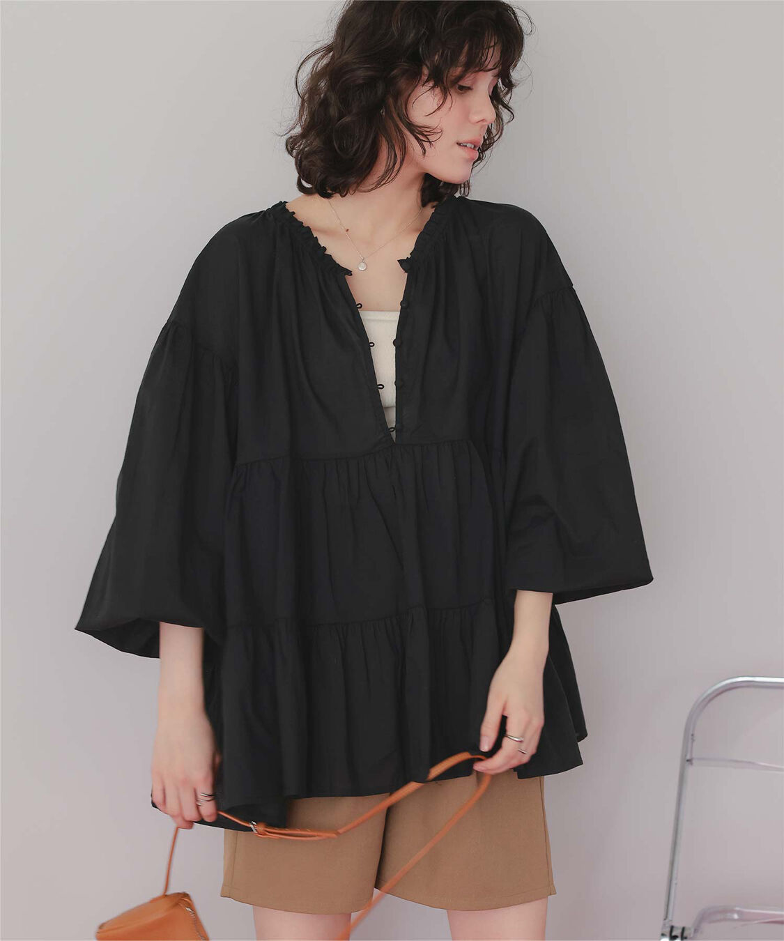titivate「コットンボイルティアードチュニック/トップス」|シャツ・ブラウス|ブラック
