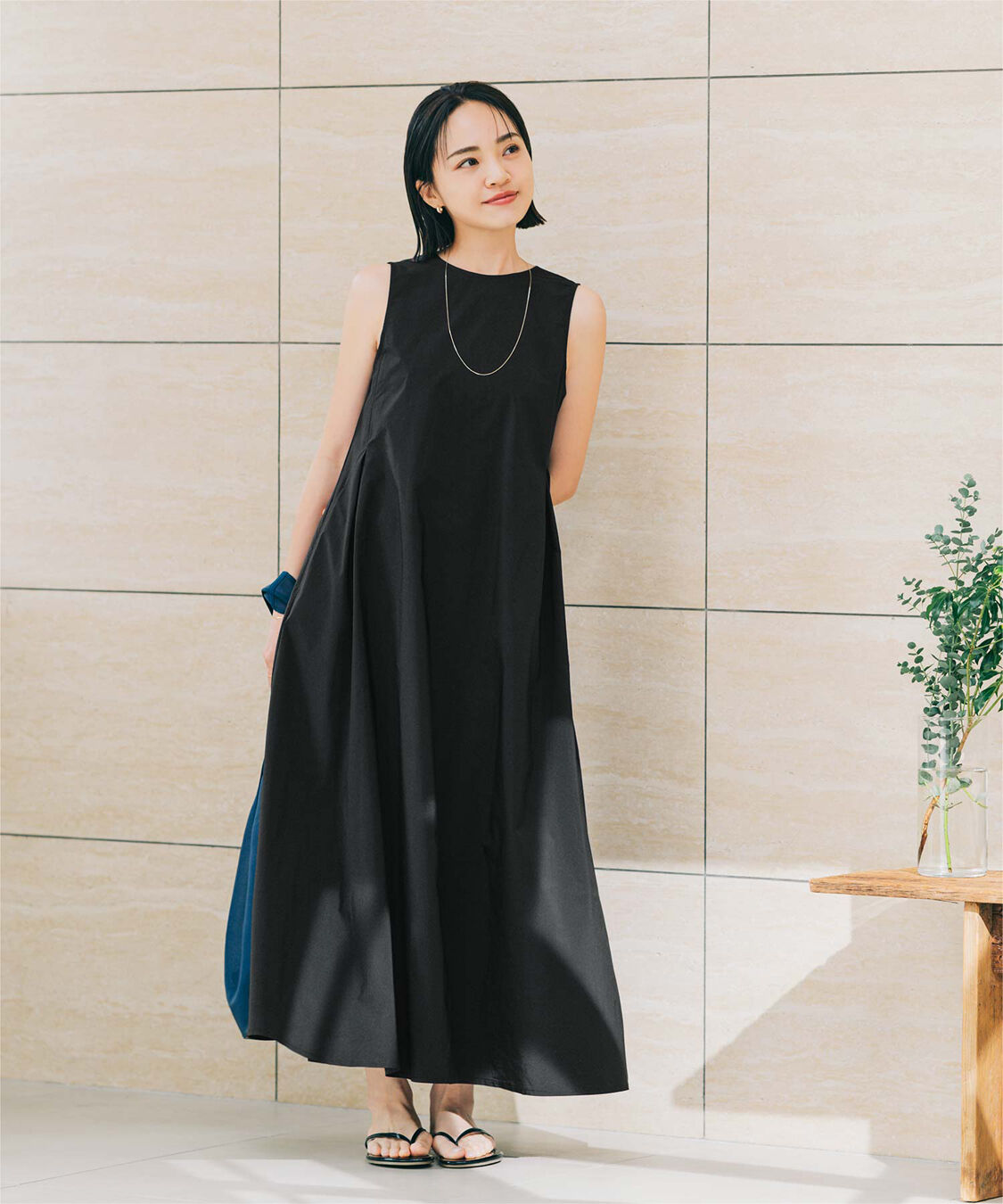 ur's「【春名亜美さんコラボアイテム】前後2wayネックAラインタックワンピース」|ワンピース|