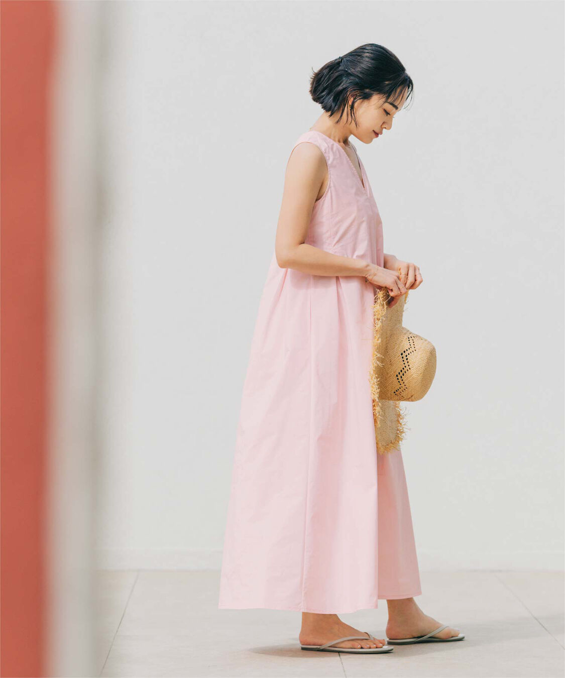 ur's「【春名亜美さんコラボアイテム】前後2wayネックAラインタックワンピース」|ワンピース|