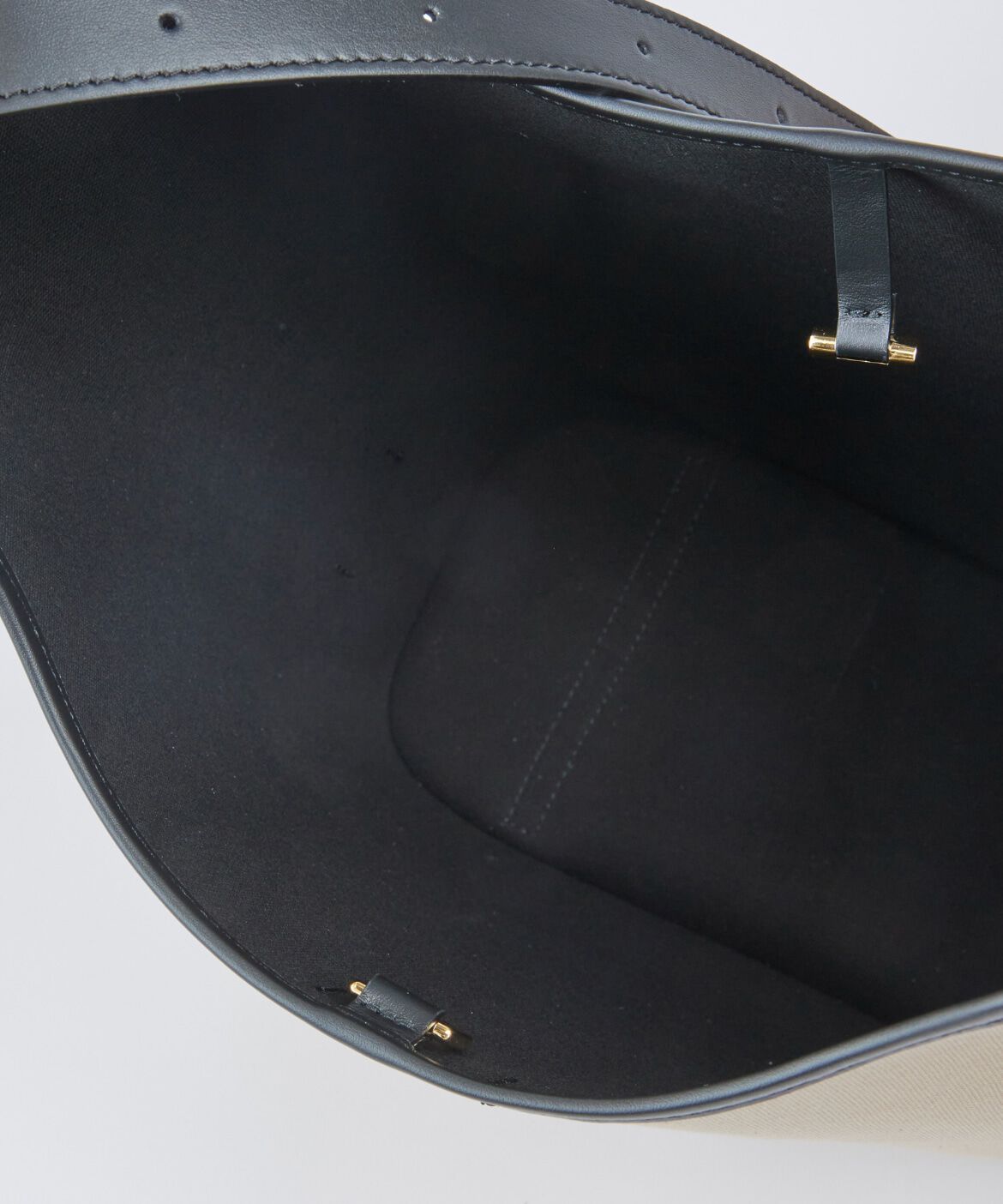 INED「《FAVORITE》レザーコンビバッグ《CHRISTIAN VILLA》」|ショルダー・メッセンジャー|