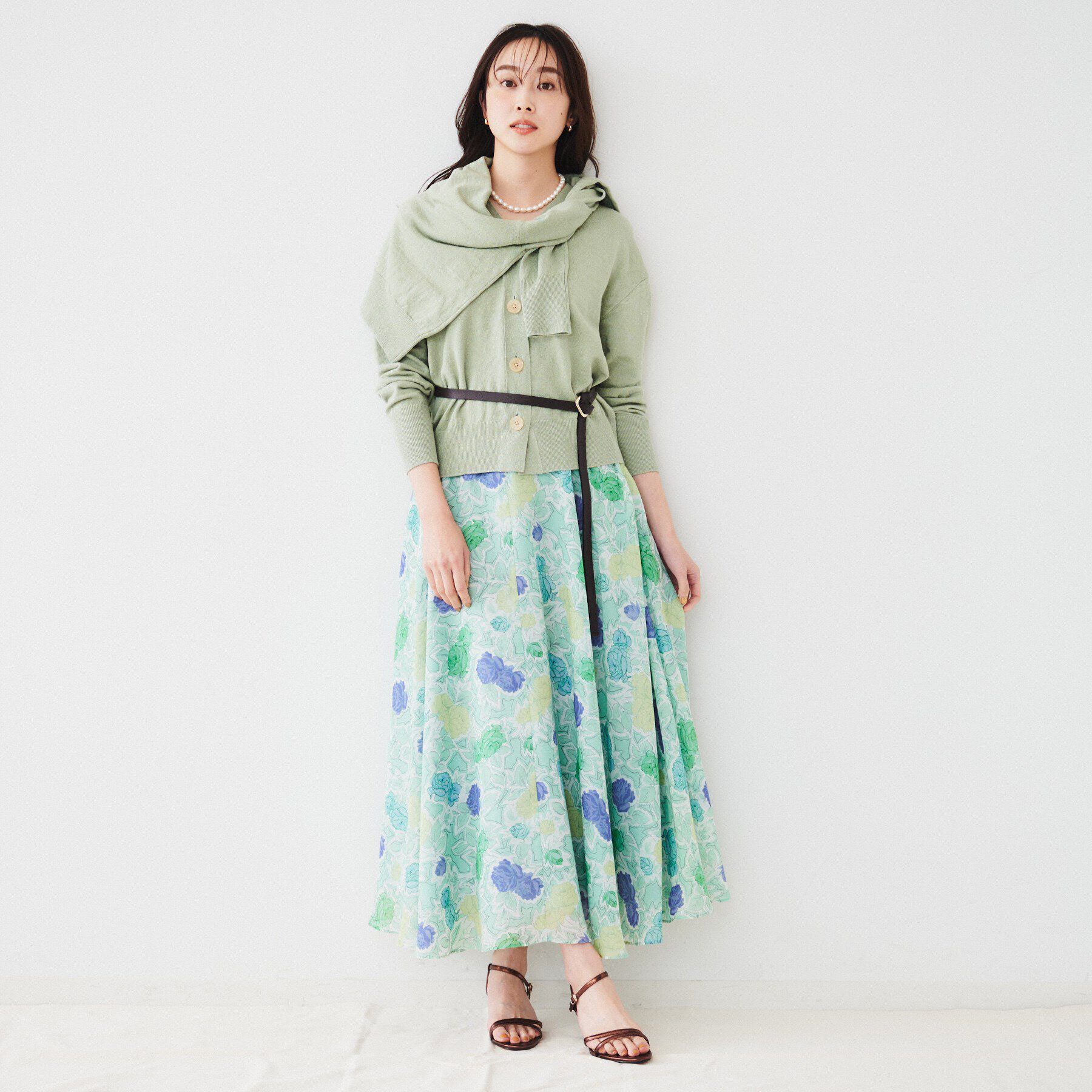 UNTITLED「【セットアップ可能】オールドフラワー プリントスカート」|スカート|