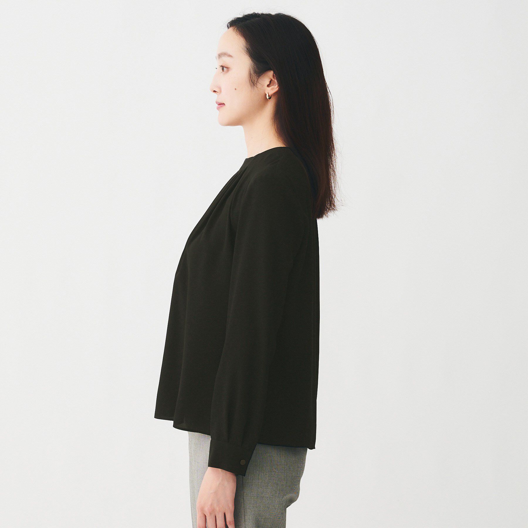 UNTITLED「【洗える/フォーマル/スーツインナー】タックブラウス」|シャツ・ブラウス|