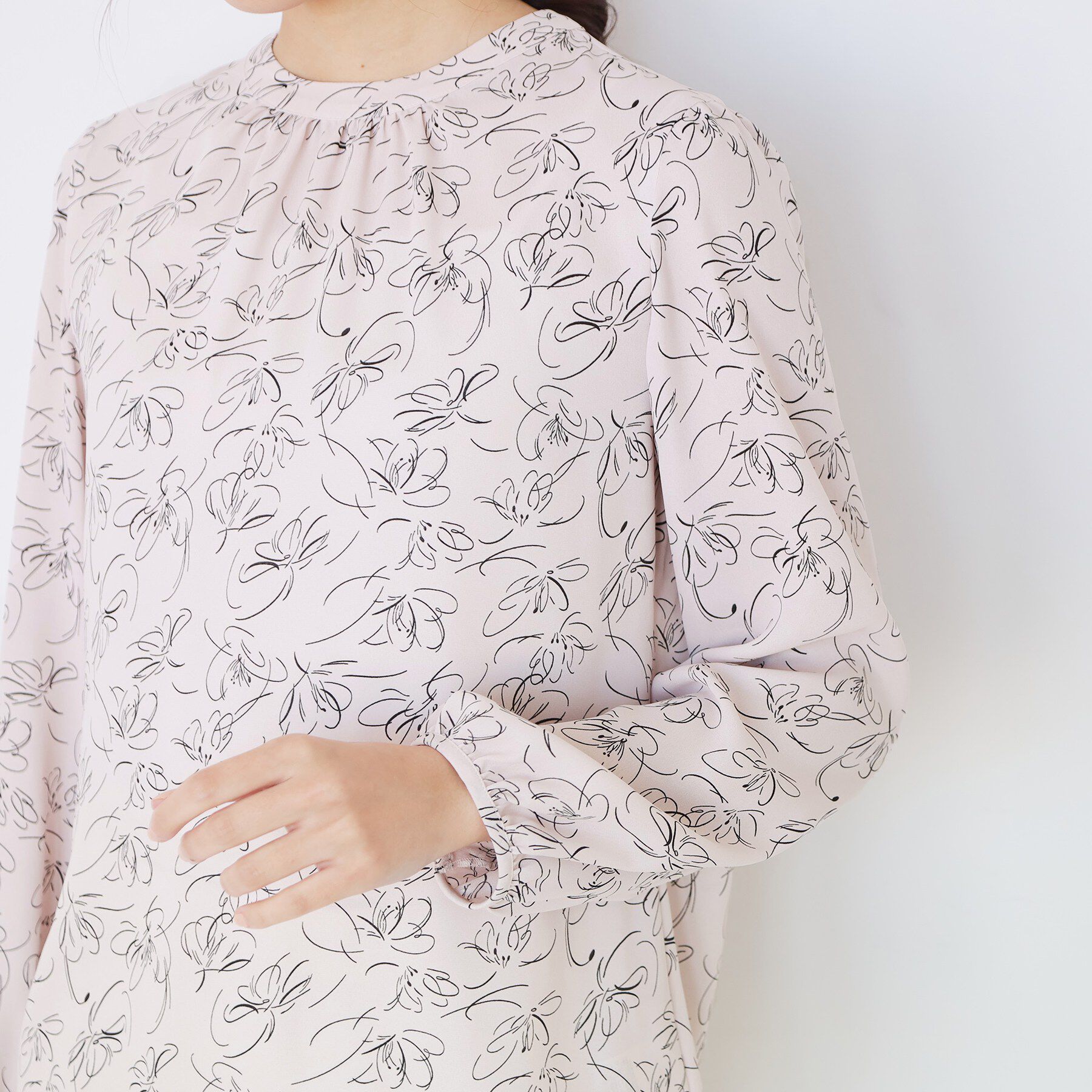 COUP DE CHANCE「【手洗い可／日本製】花柄モックネックブラウス」|シャツ・ブラウス|