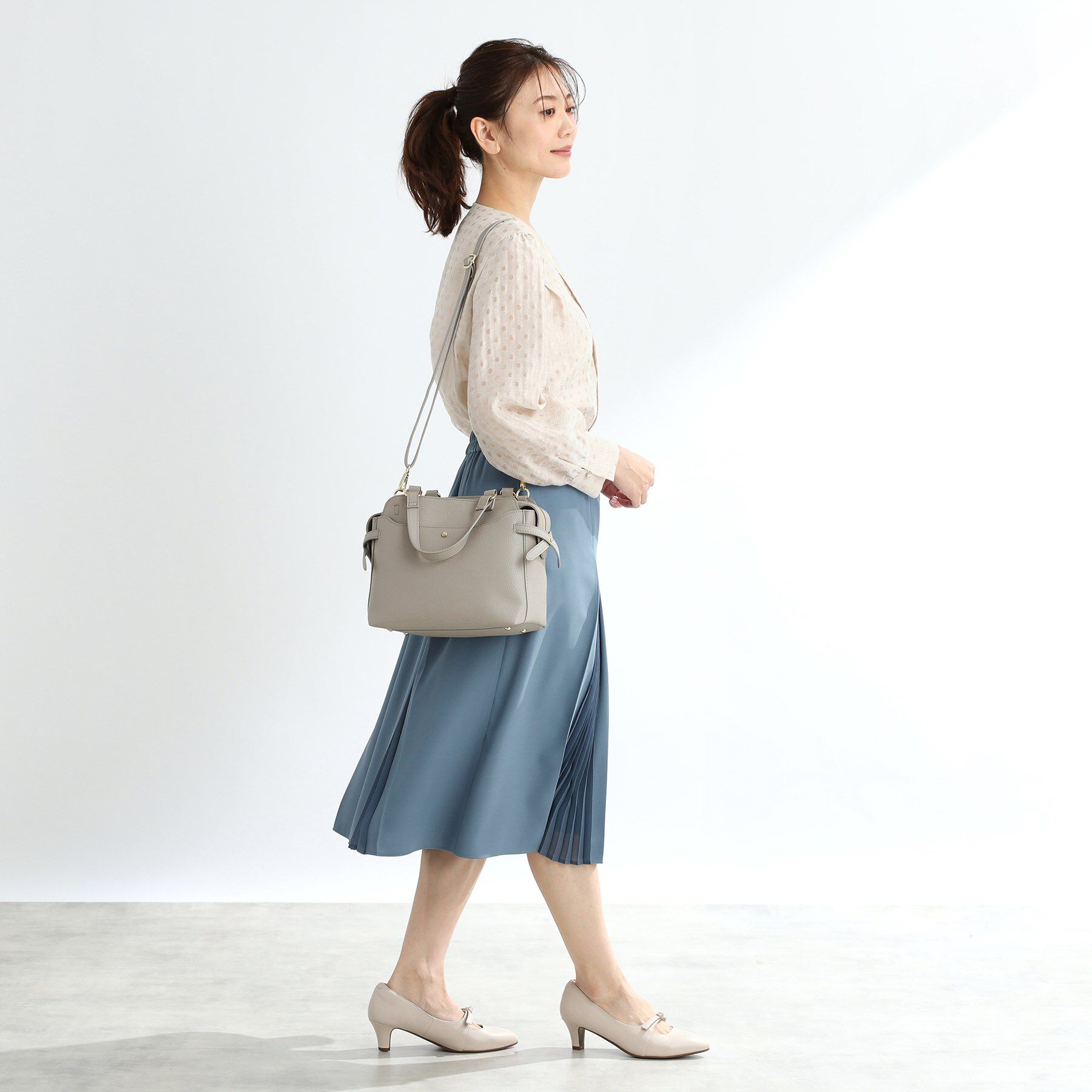 Reflect「【たっぷり収納！あおりポケット／通勤にぴったり◎／WEB先行カラーあり】ショルダー付きミディアムバッ」|トートバッグ|