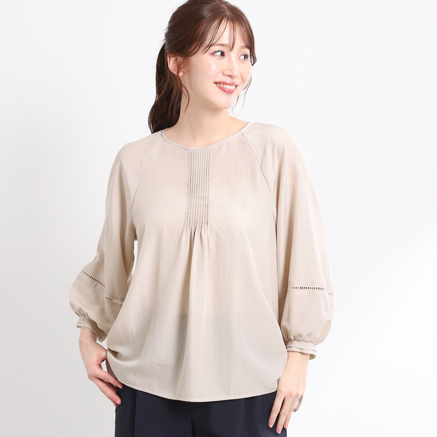 Reflect「【E‐QUALITY／手洗い可】ピンタックブラウス」|シャツ・ブラウス|ベージュ(052)