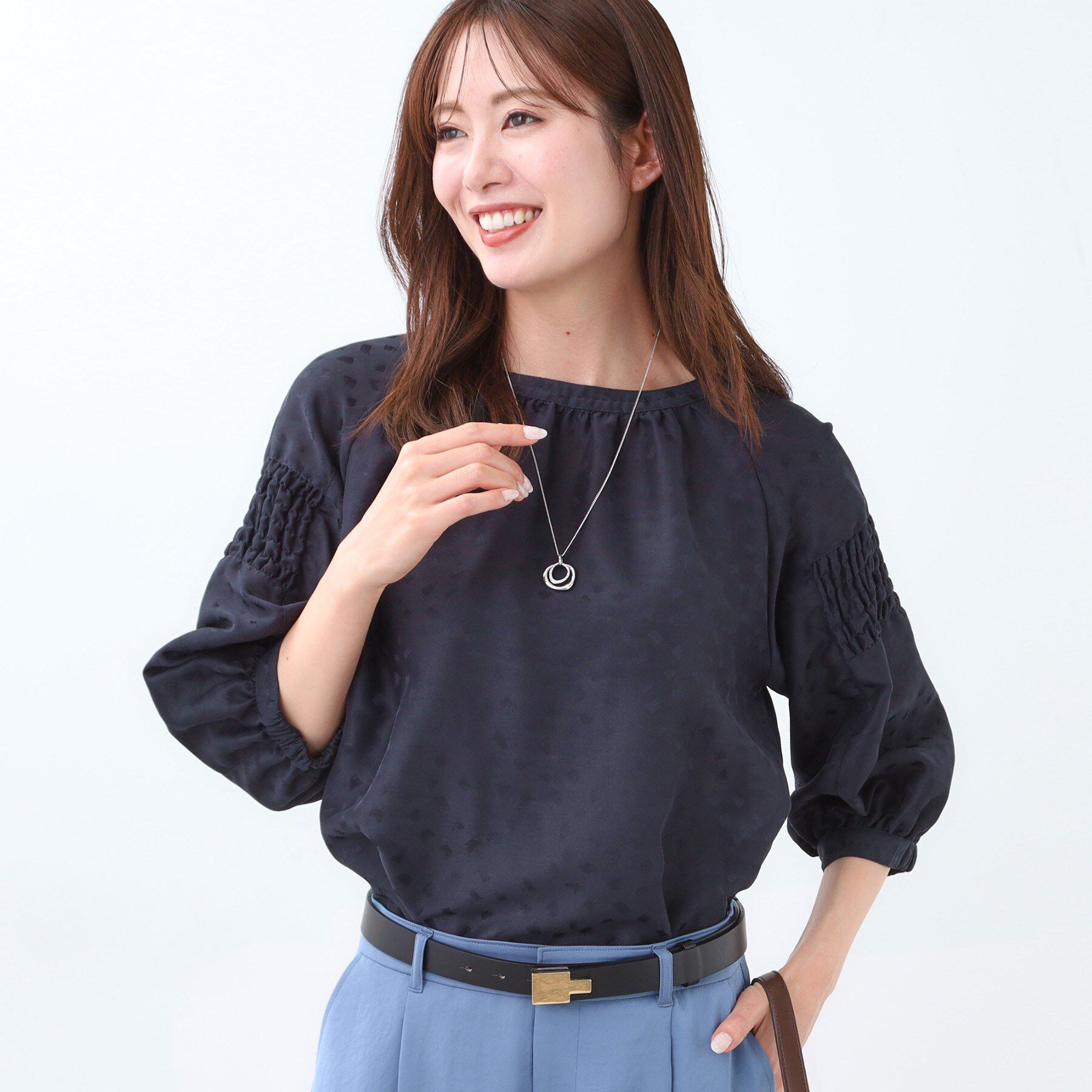 Reflect「【一枚で着映える◎】レオパード風ジャカードブラウス」|シャツ・ブラウス|ネイビー(494)